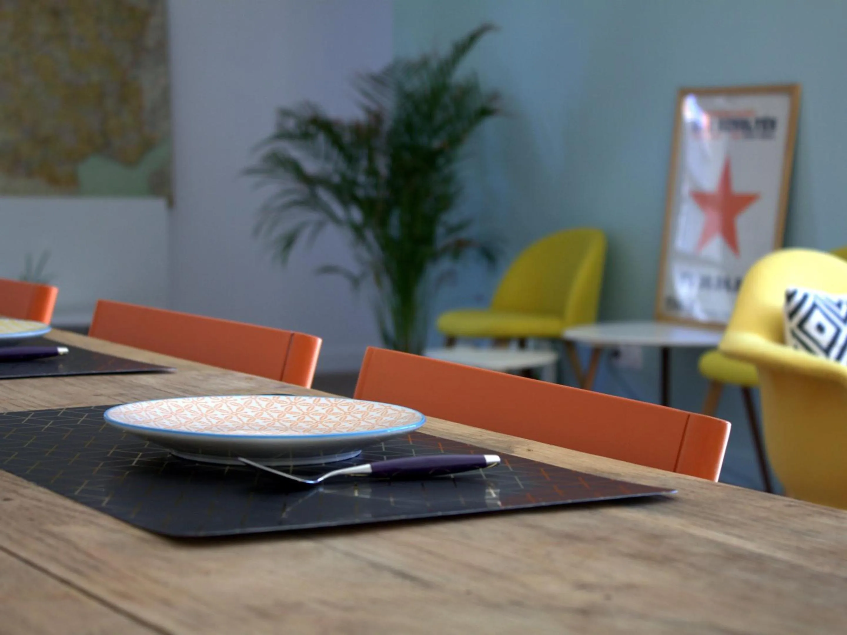 Dining area in Effet Lodge