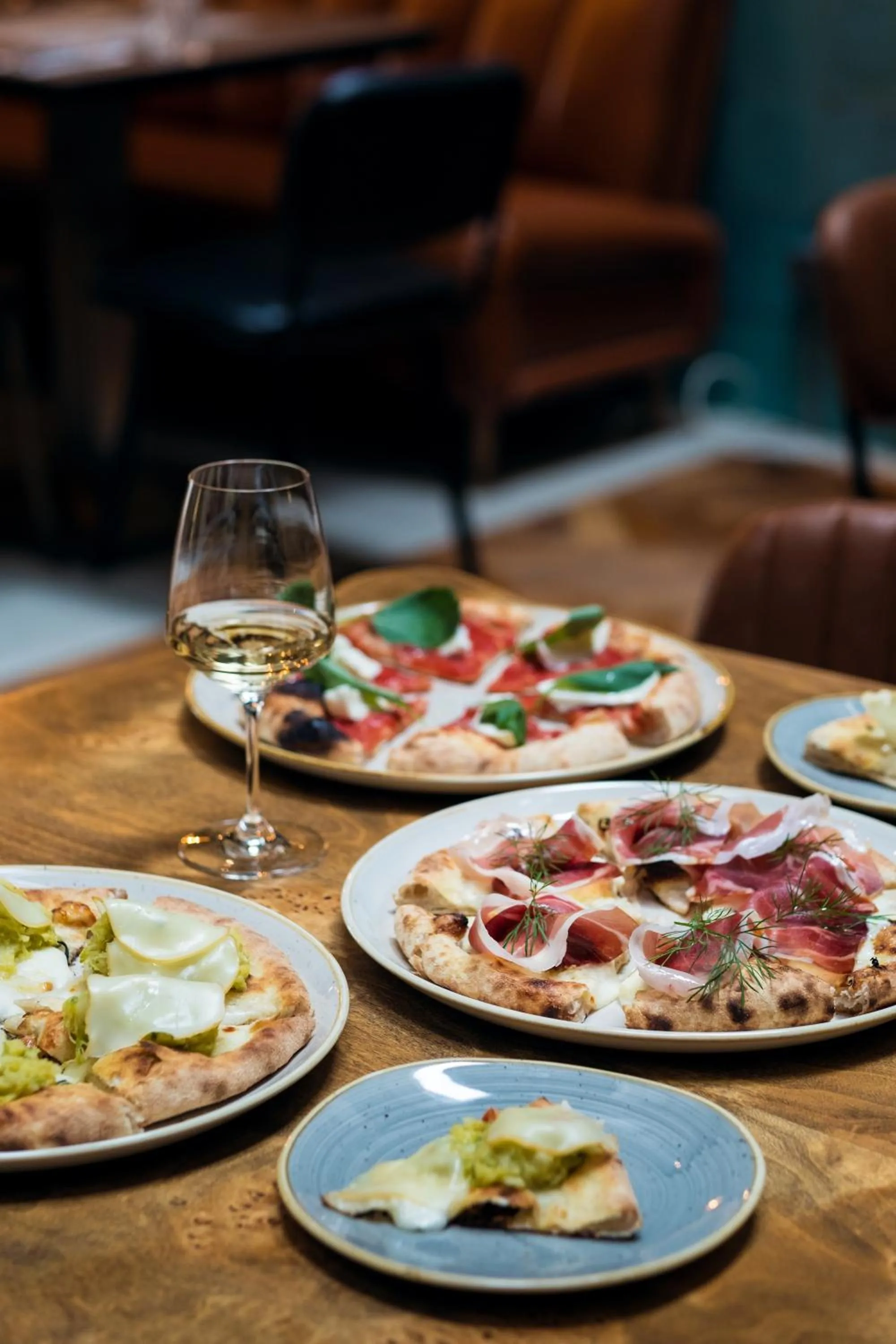 Meals in Urban Creme