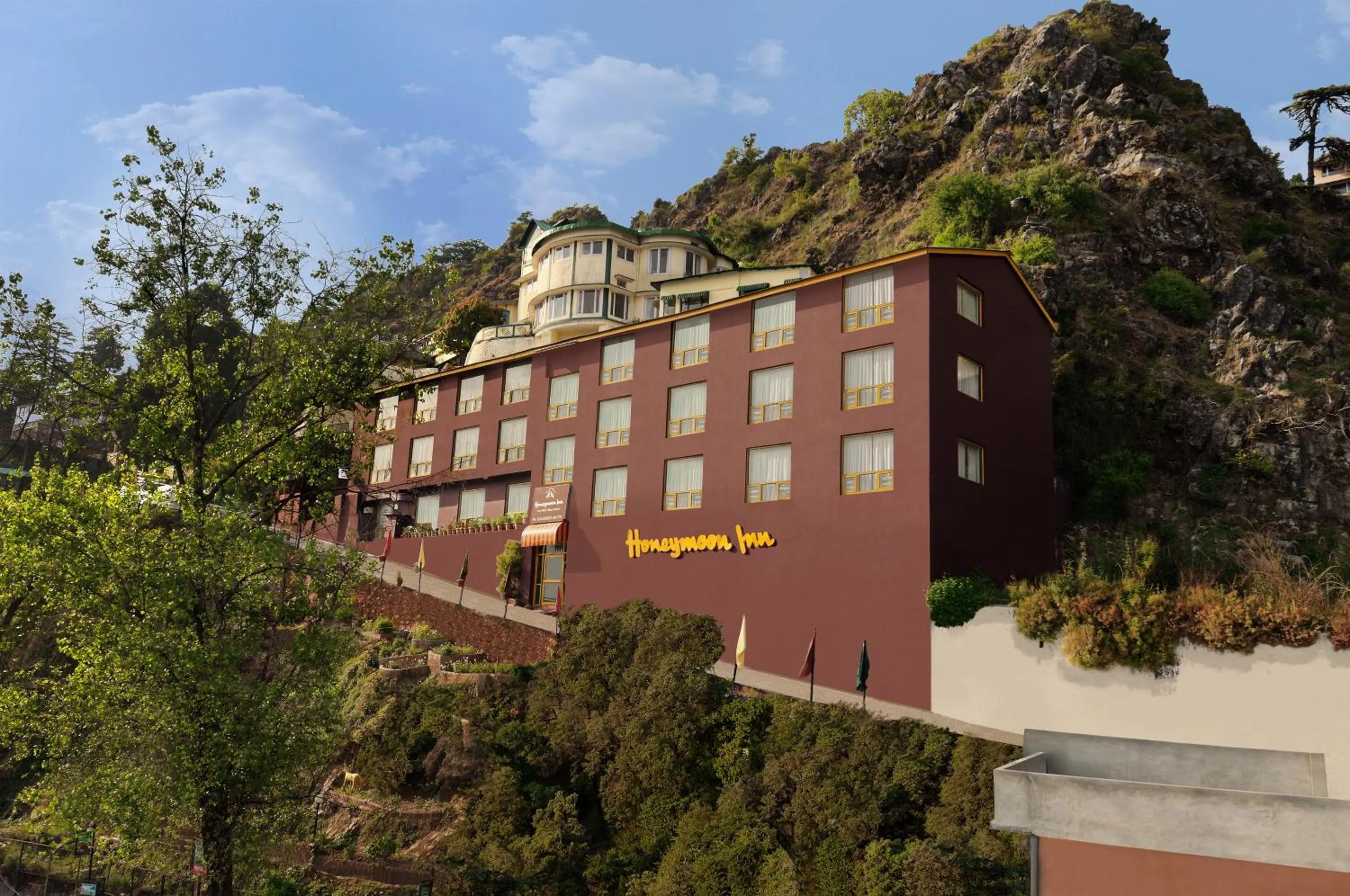 Facade/entrance in Honeymoon Inn Mussoorie