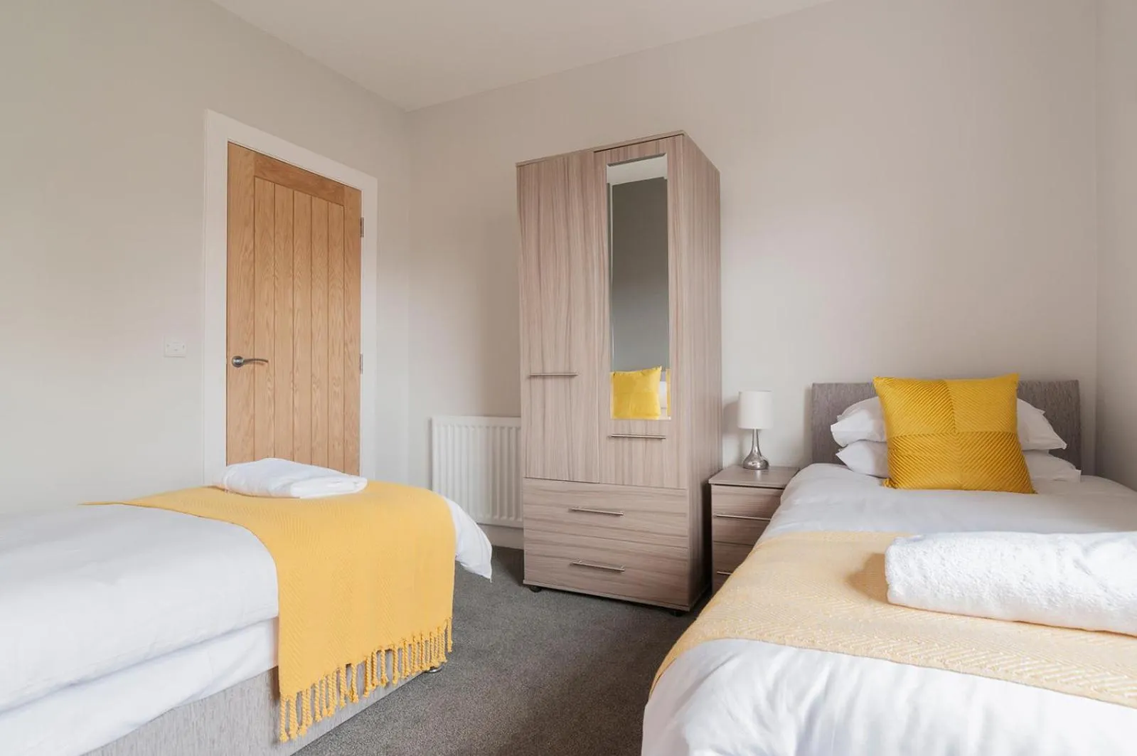 Bed in Dalkeith Three Bed Two Bath Apartment