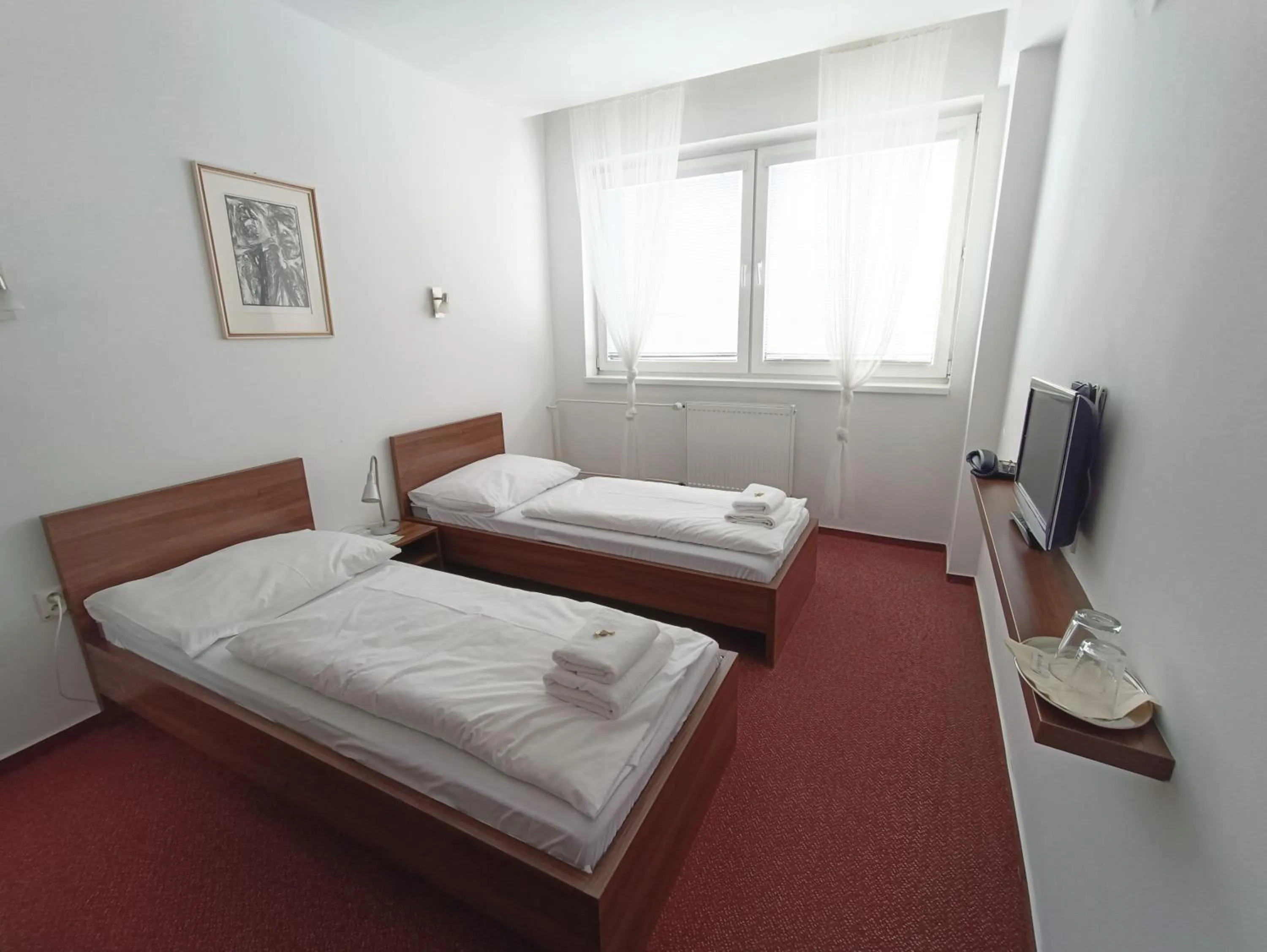 Bedroom, Bed in Hotel Klar