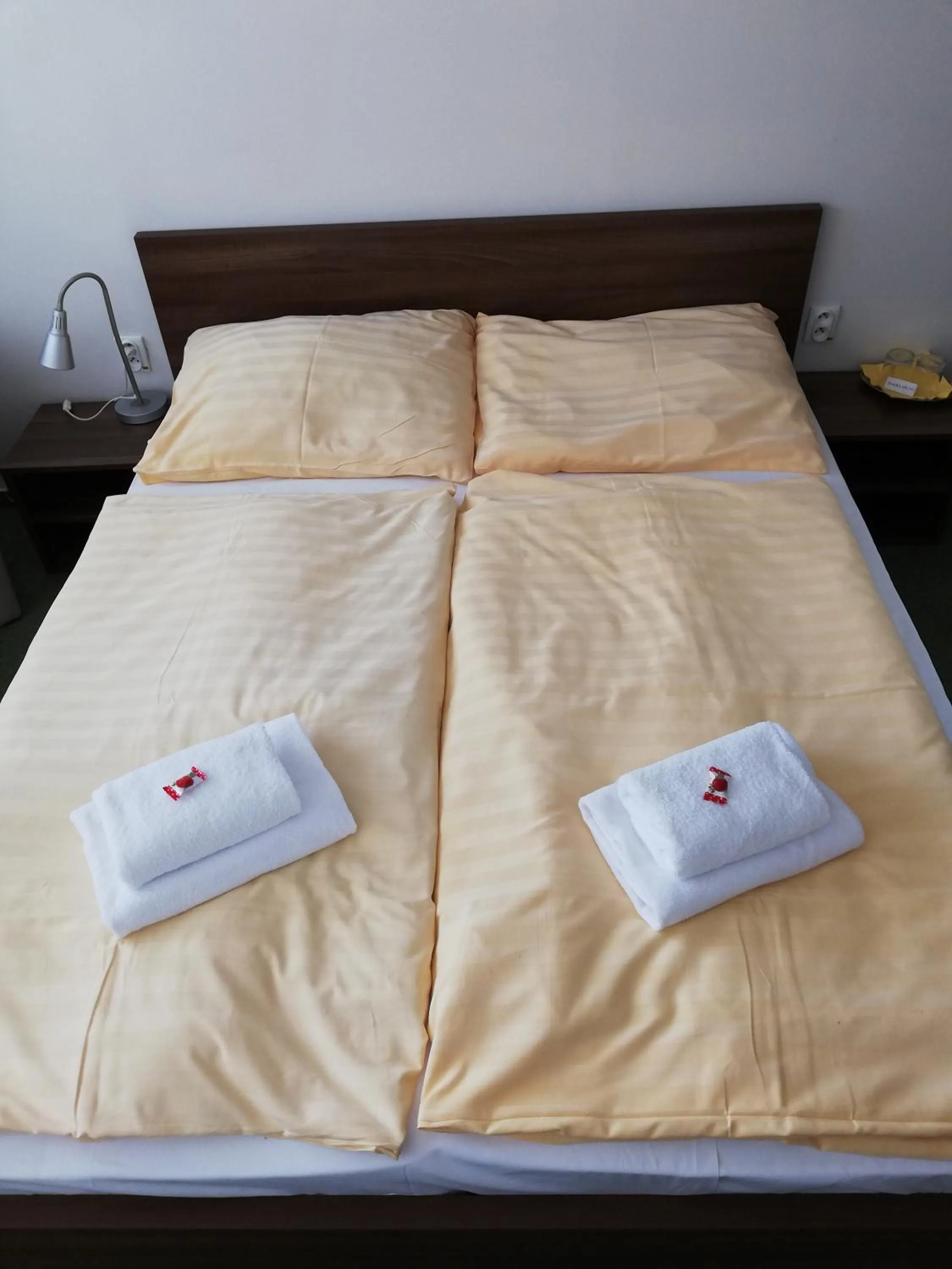 Bedroom, Bed in Hotel Klar