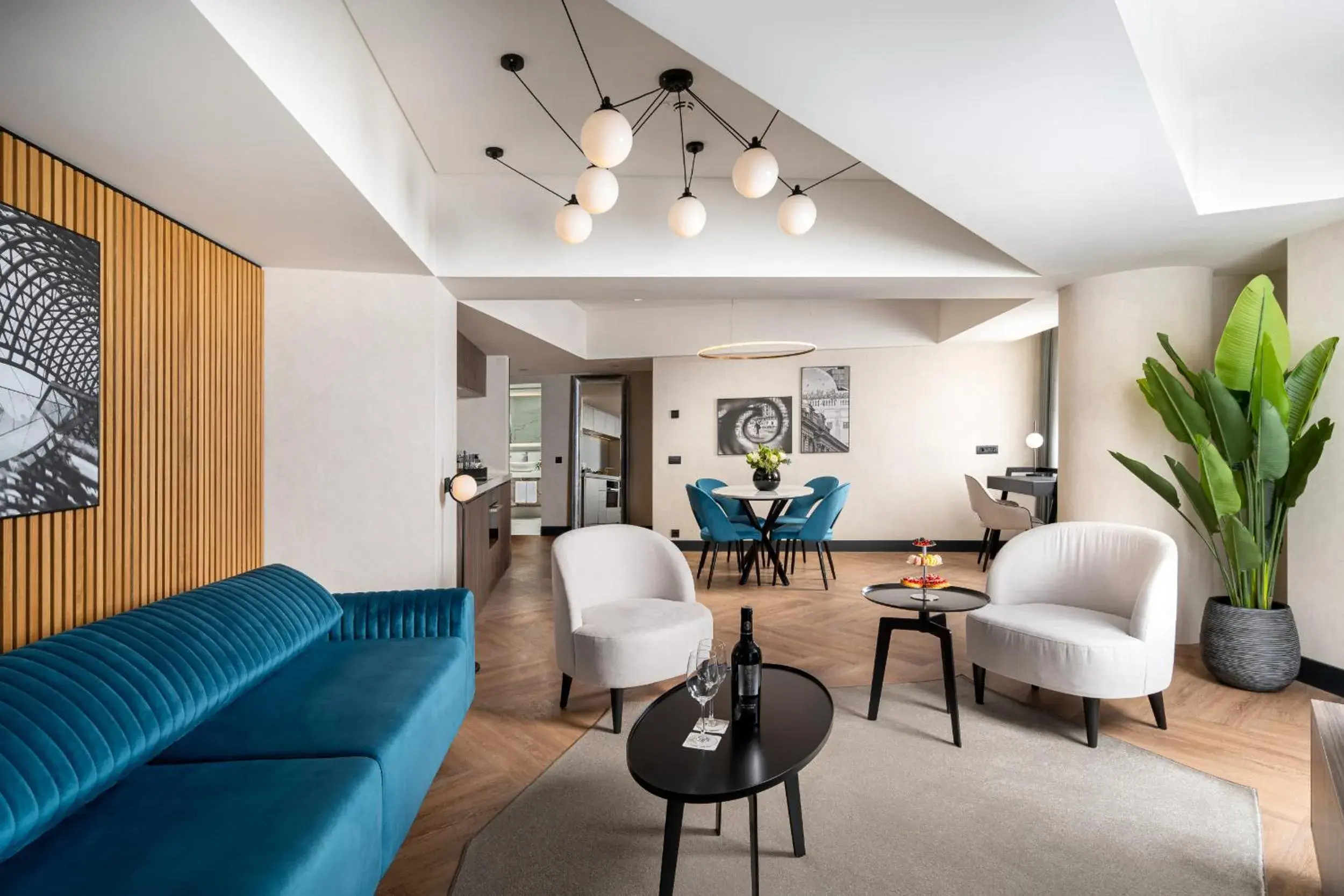 Executive King Suite with Lounge Access in Radisson Blu Hotel Bucharest Executive King Suite with Lounge Access in Radisson Blu Hotel Bucharest