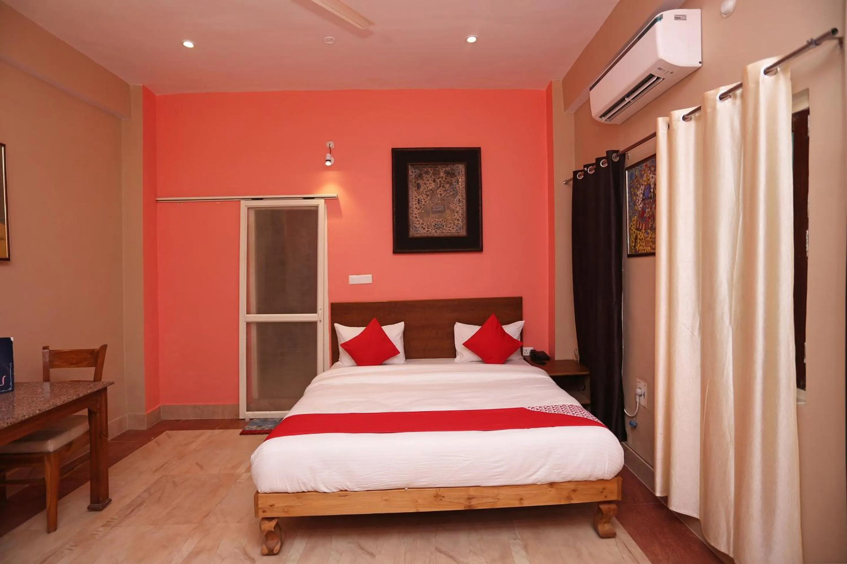 Bedroom, Bed in Super Collection-O Sara Grand Near Ram Manohar Lohia hospital