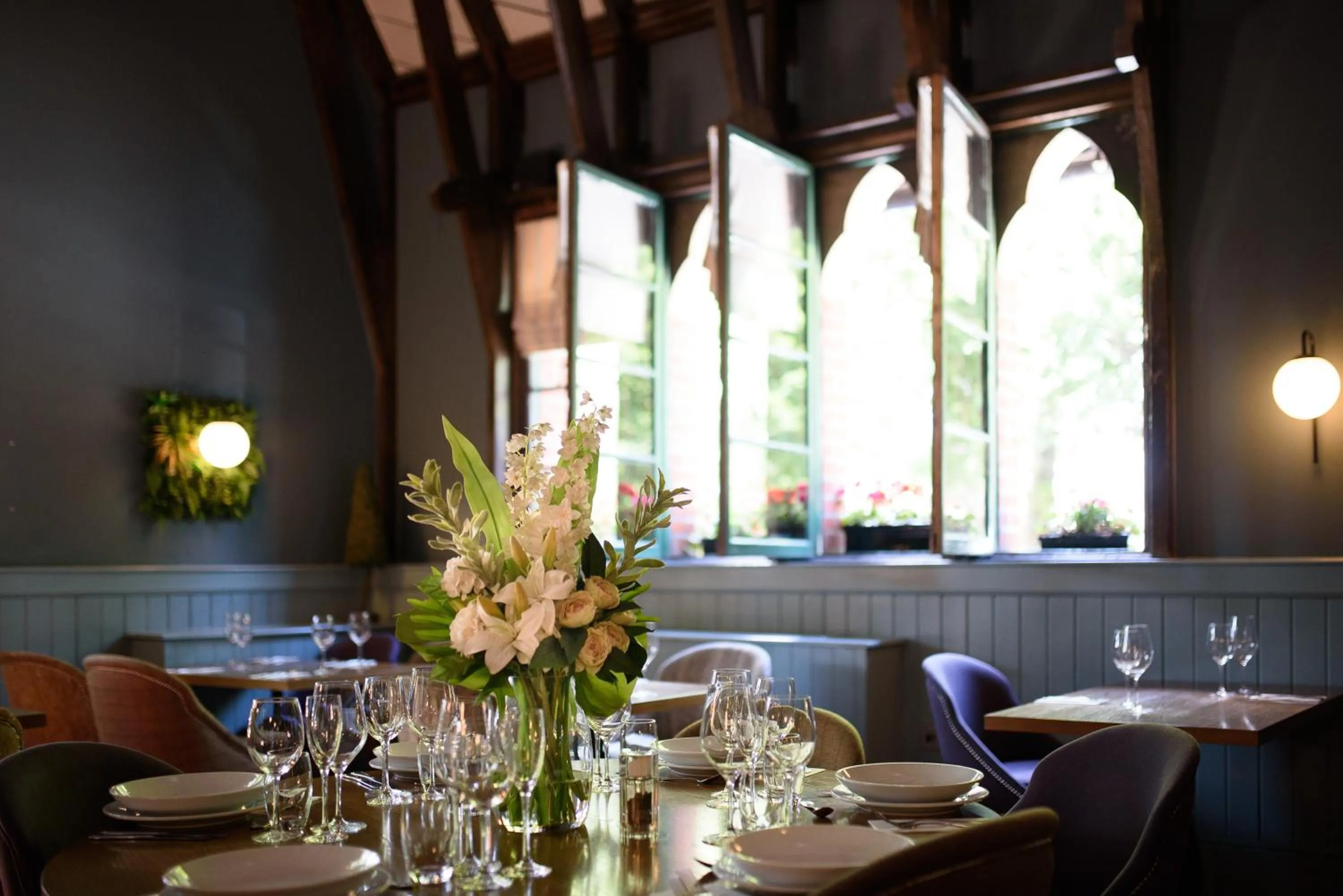 Restaurant/places to eat in Schoolhouse Hotel