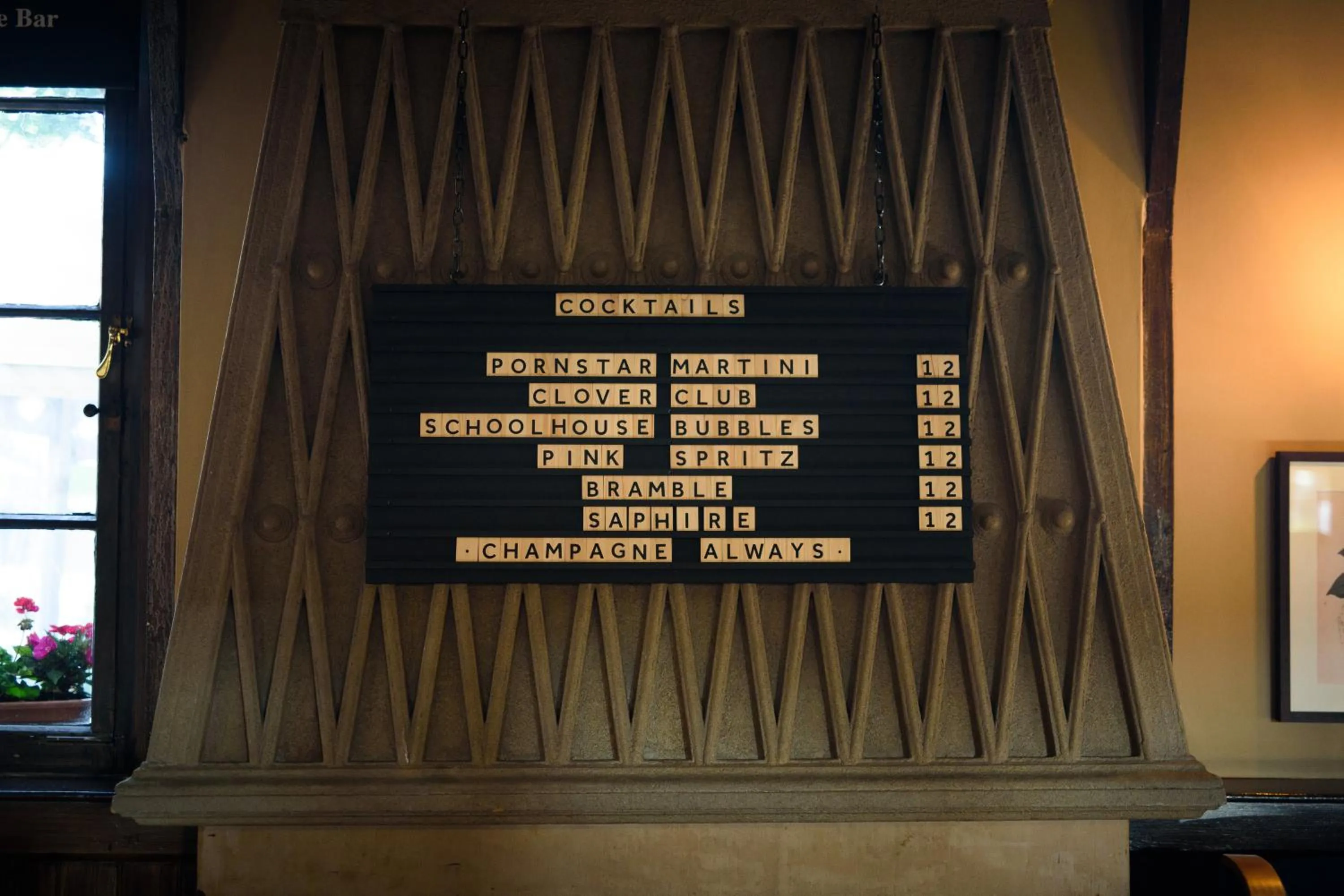 Lounge or bar in Schoolhouse Hotel