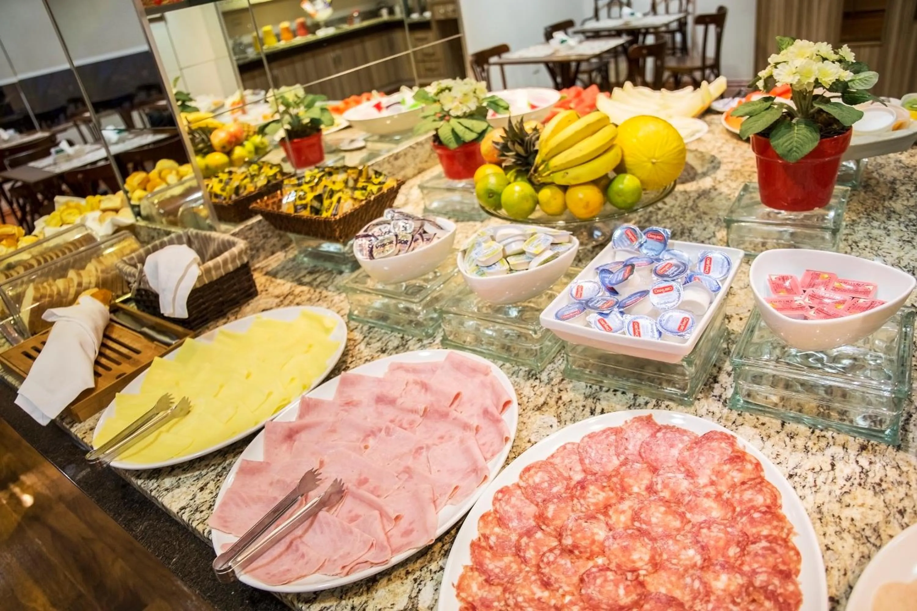 Food and drinks in JR Hotel Ribeirão Preto