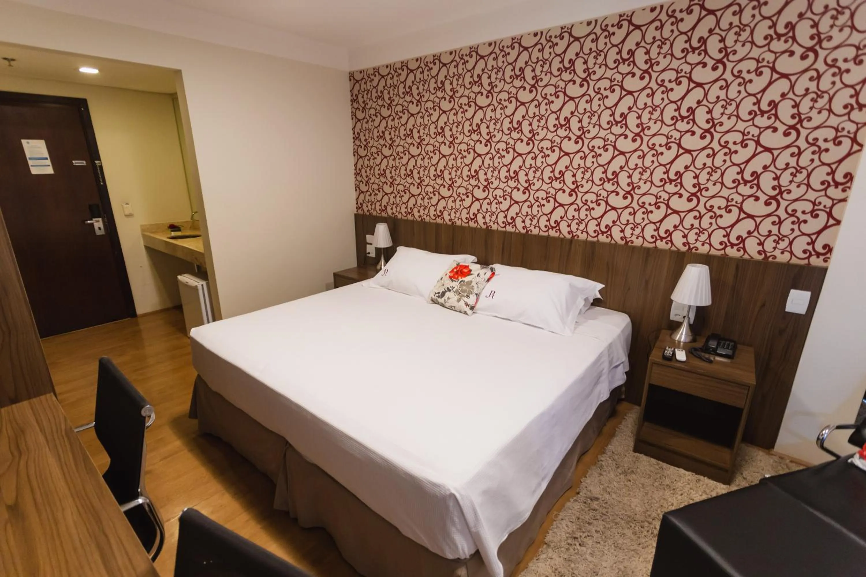 Bedroom, Bed in JR Hotel Ribeirão Preto