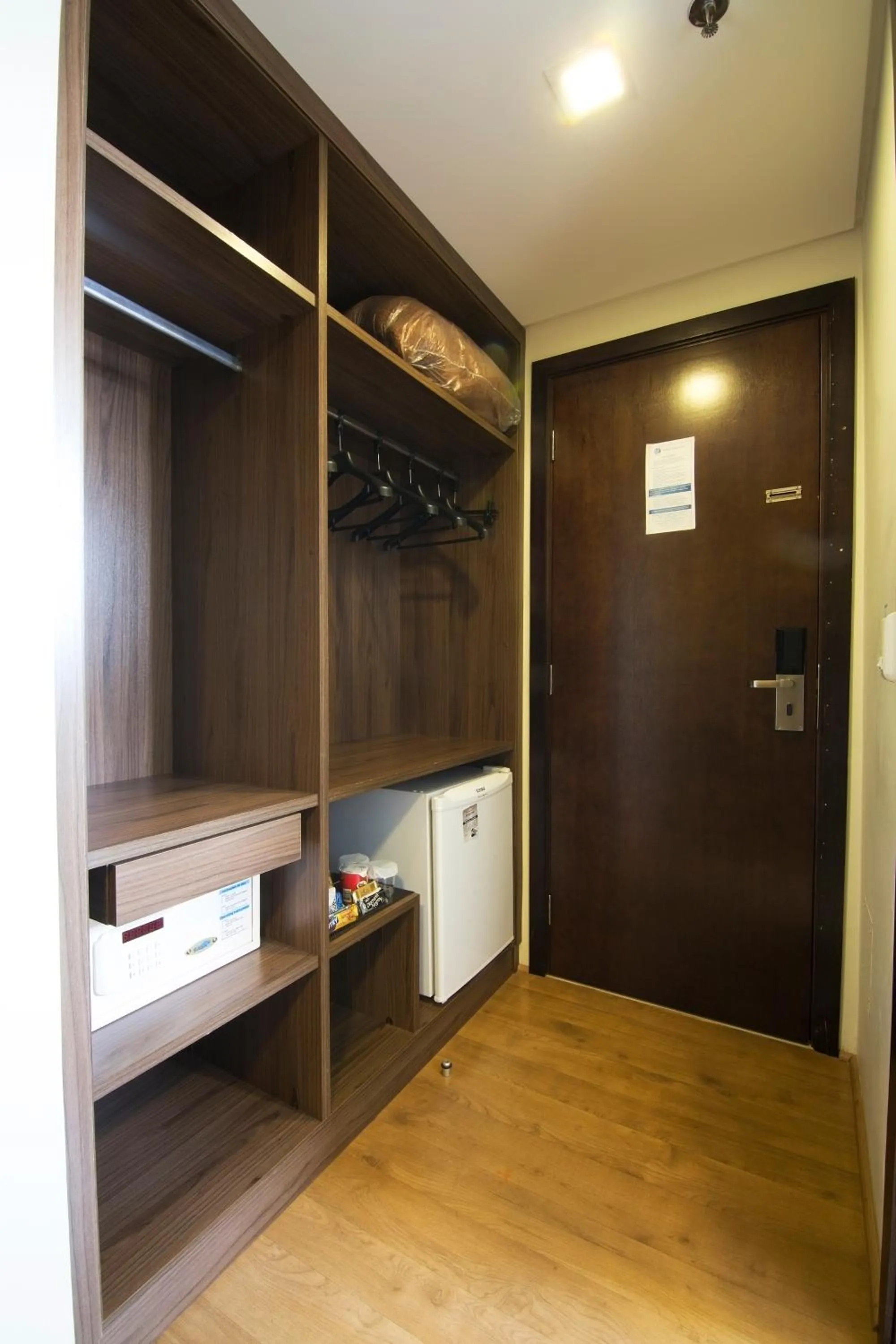 microwave in JR Hotel Ribeirão Preto