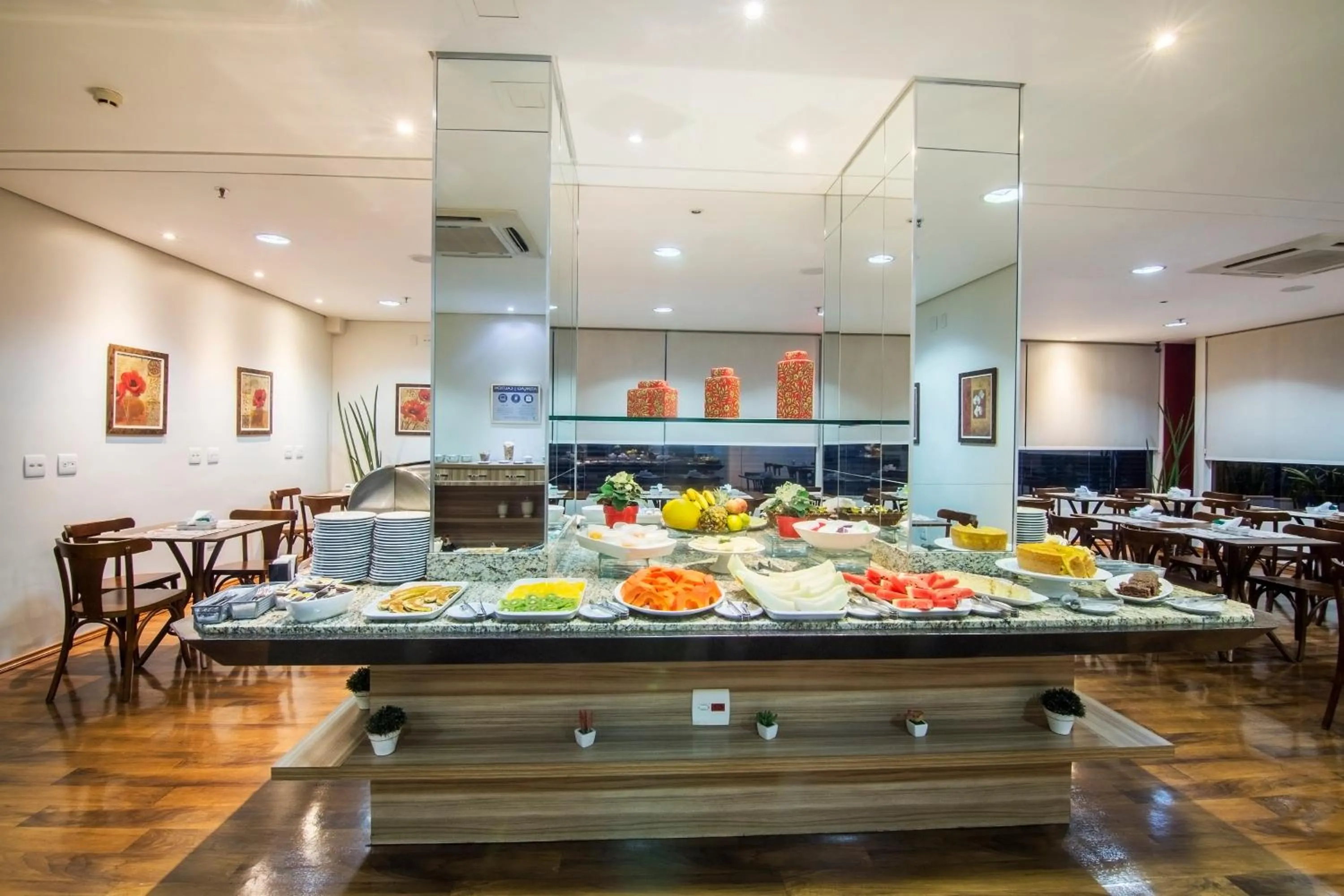 Breakfast in JR Hotel Ribeirão Preto