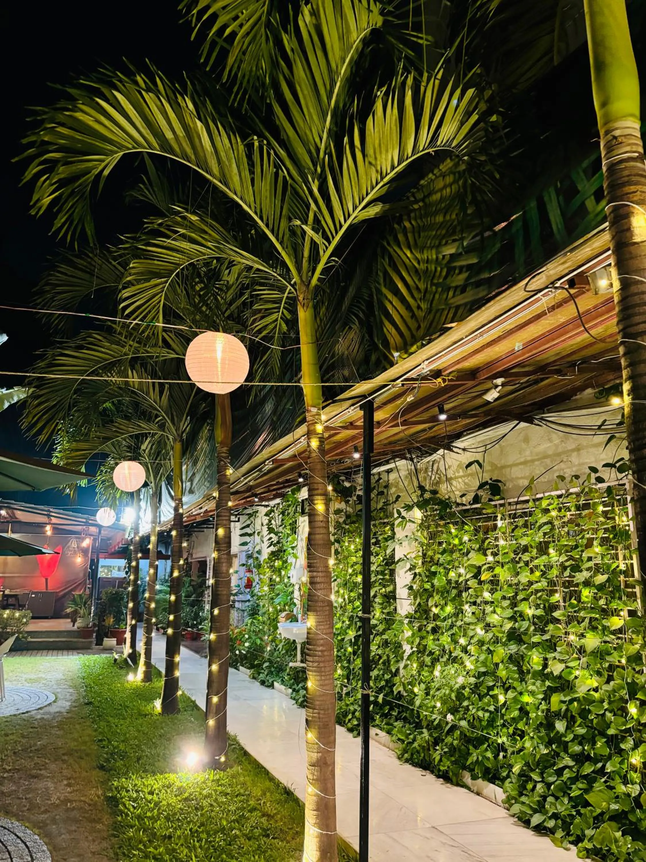 Garden in Royal Palms Luxury Service Apartment