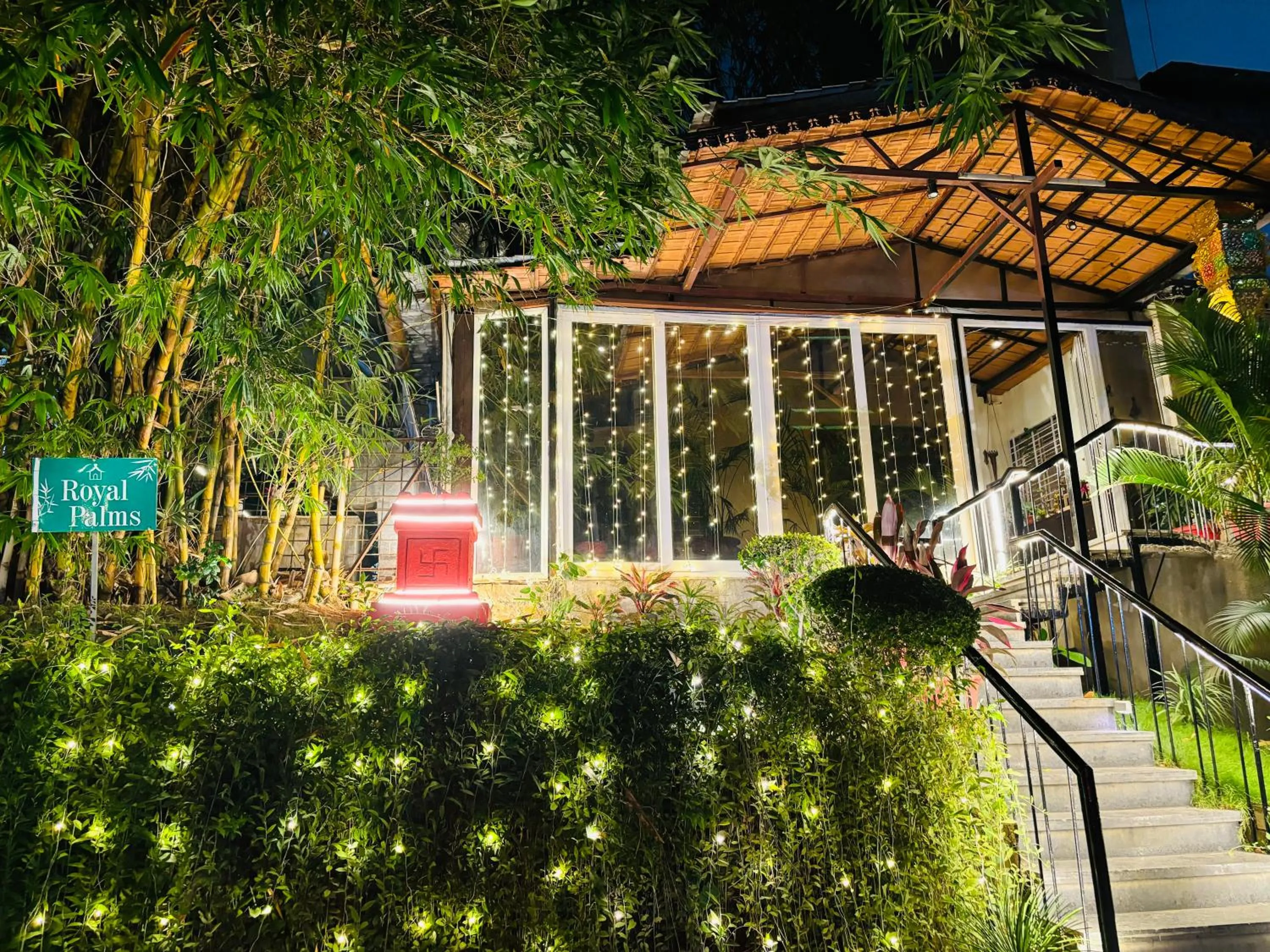 Facade/entrance in Royal Palms Luxury Service Apartment