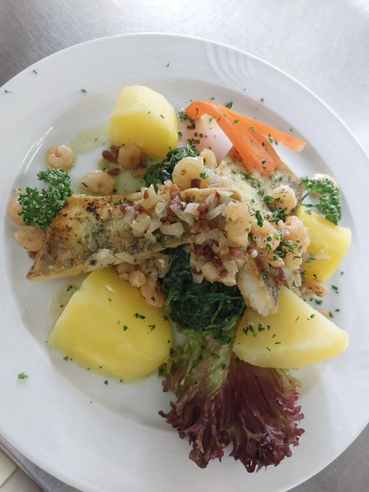 Restaurant/places to eat in Hotel-Restaurant Kreuzhuber