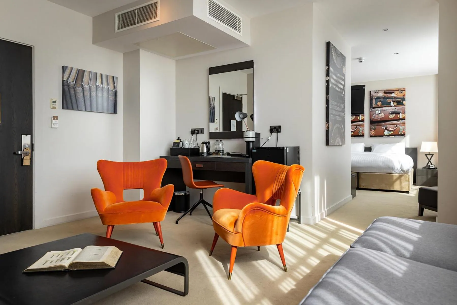 Property building in Hotel Xanadu