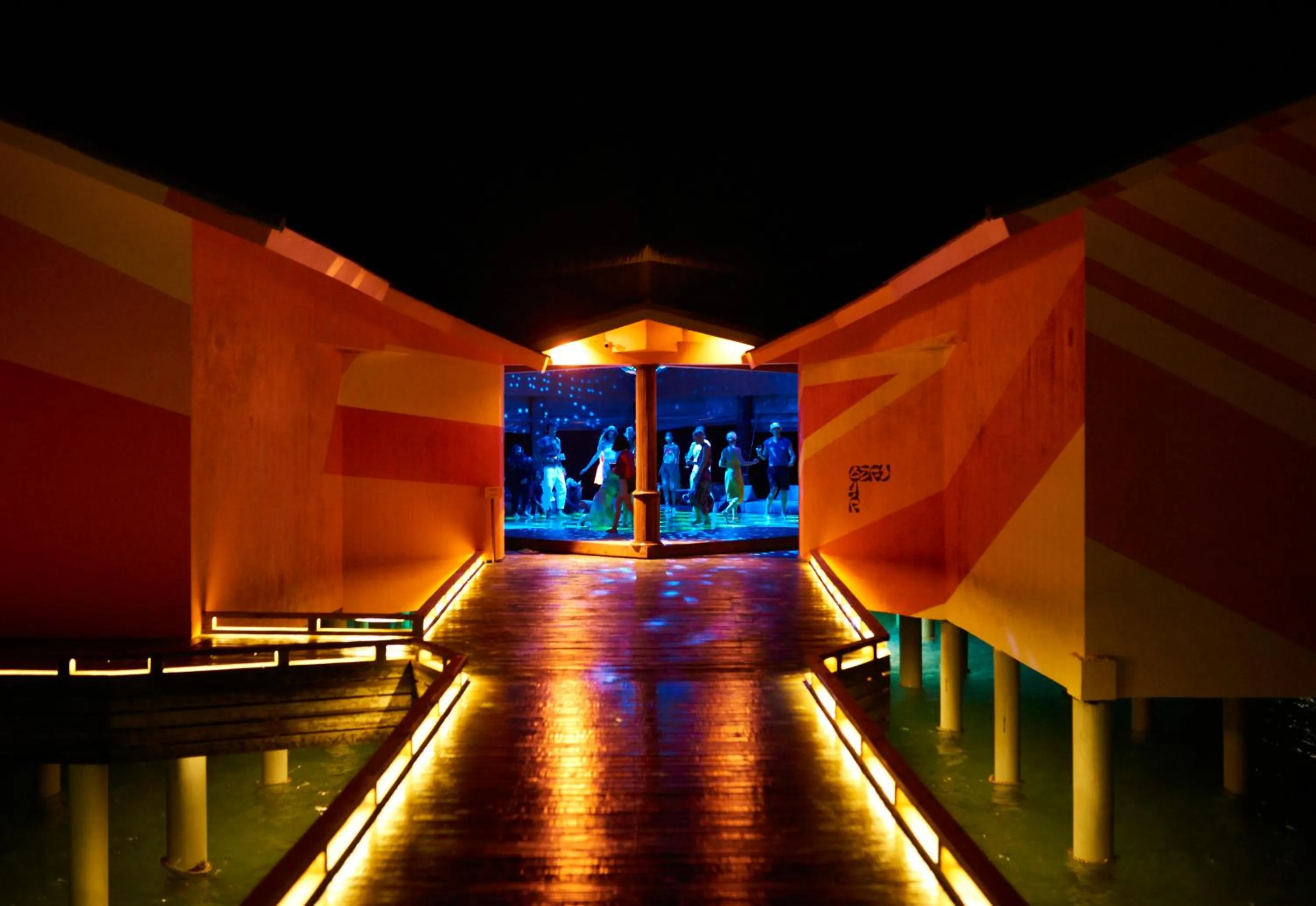 Nightclub / DJ in The Standard, Huruvalhi Maldives