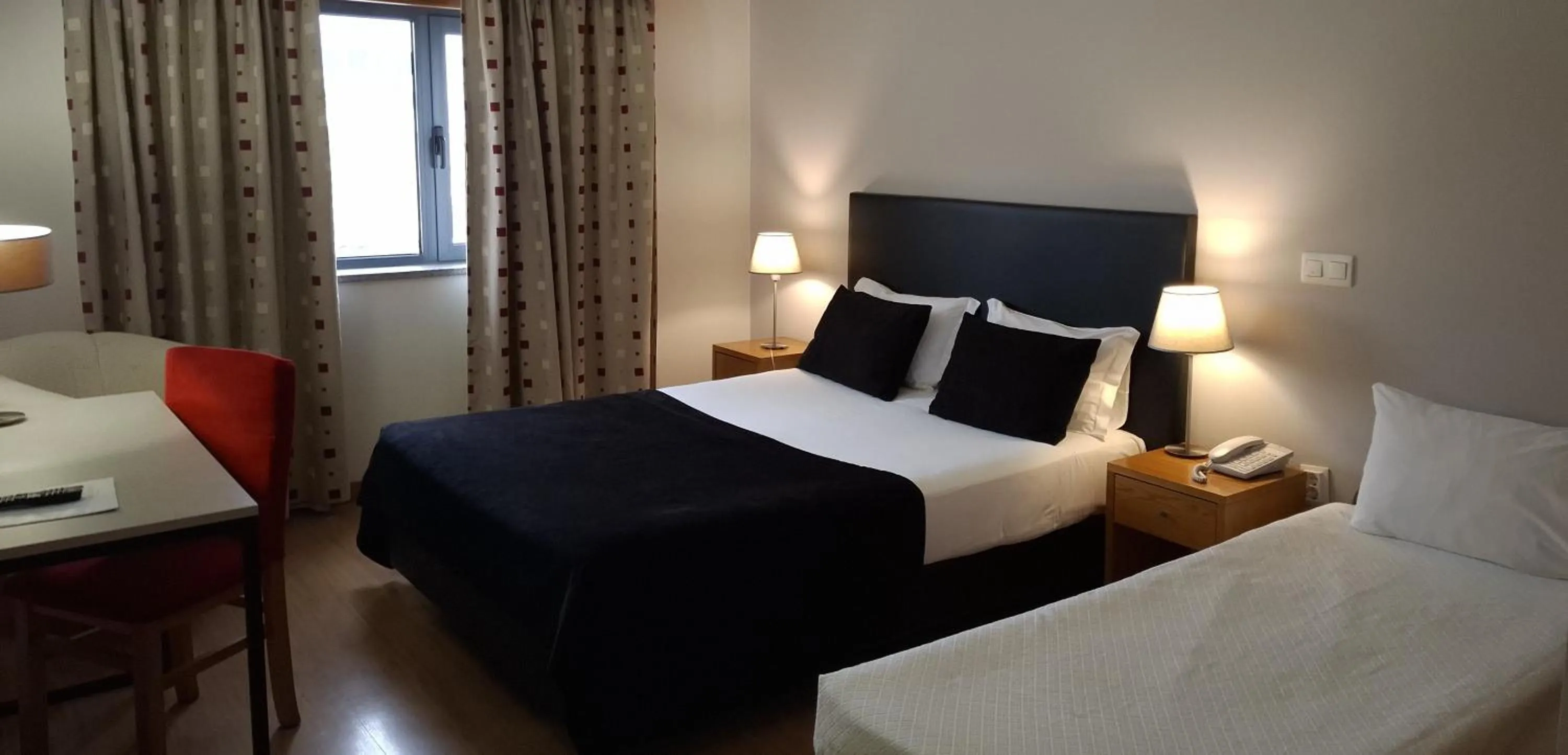 Bedroom, Bed in Hotel Durao