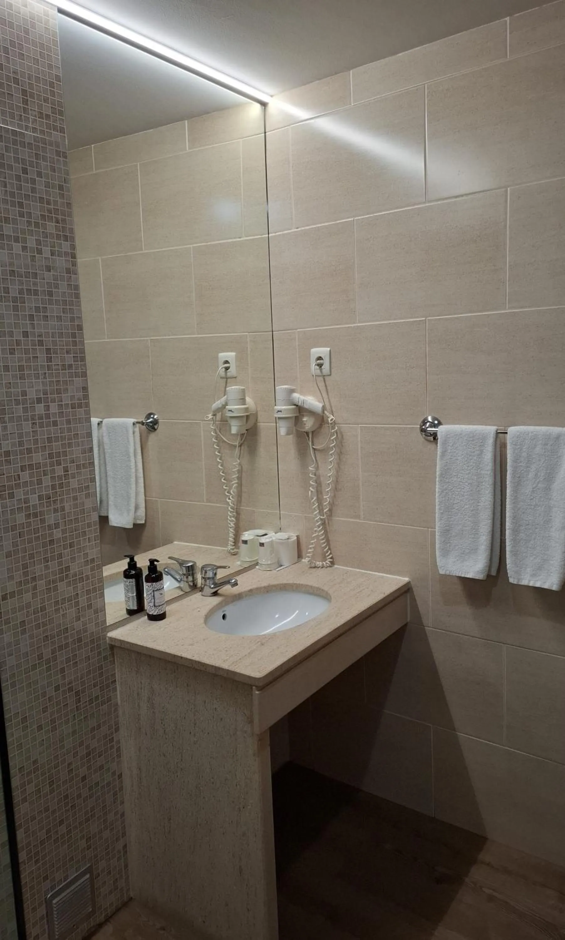 Bathroom in Hotel Durao