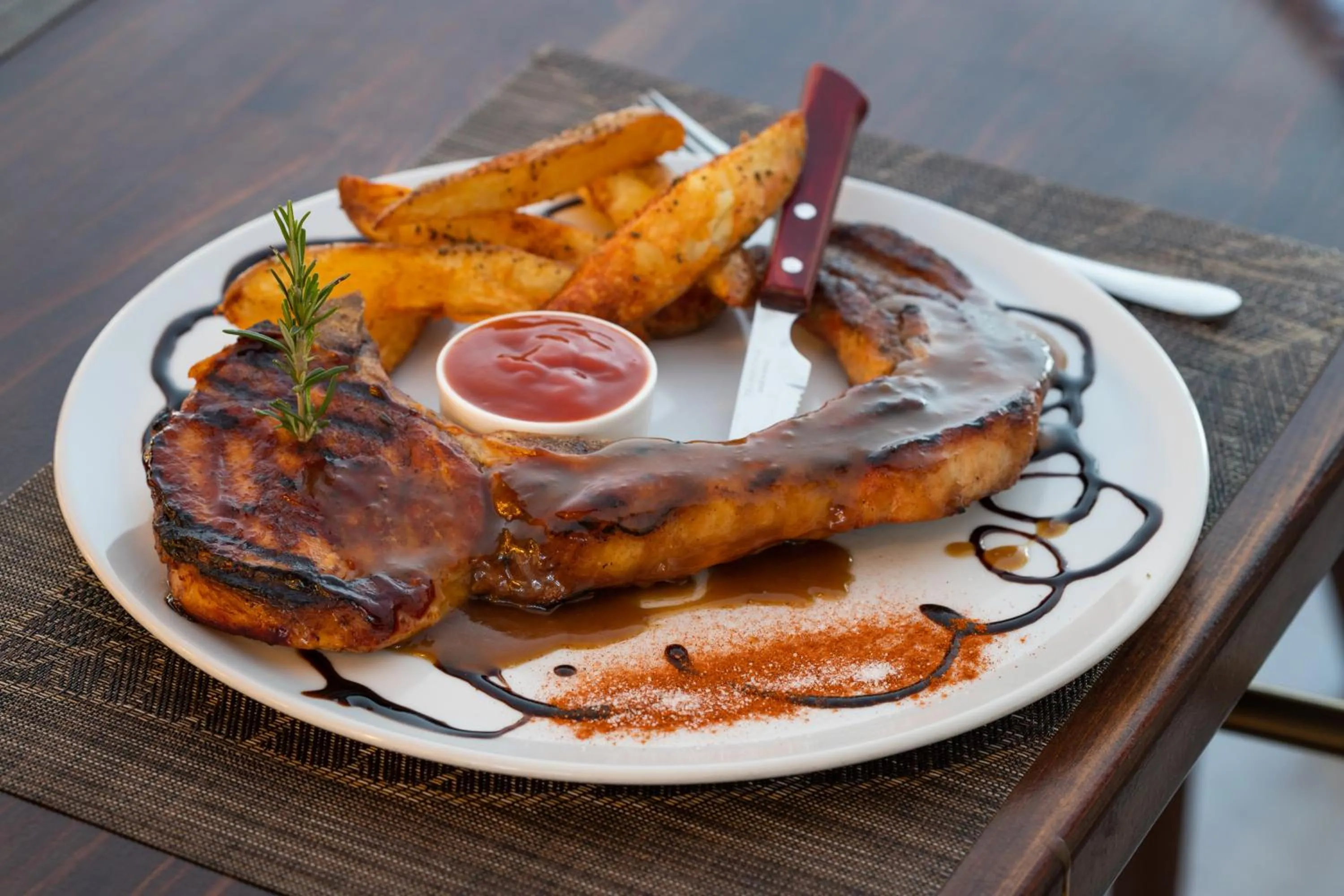 Food in La Suite Boutique Hotel & Spa