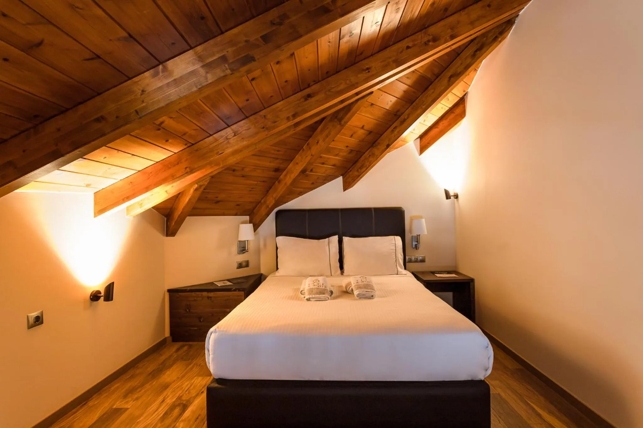 Bed in La Suite Boutique Hotel & Spa