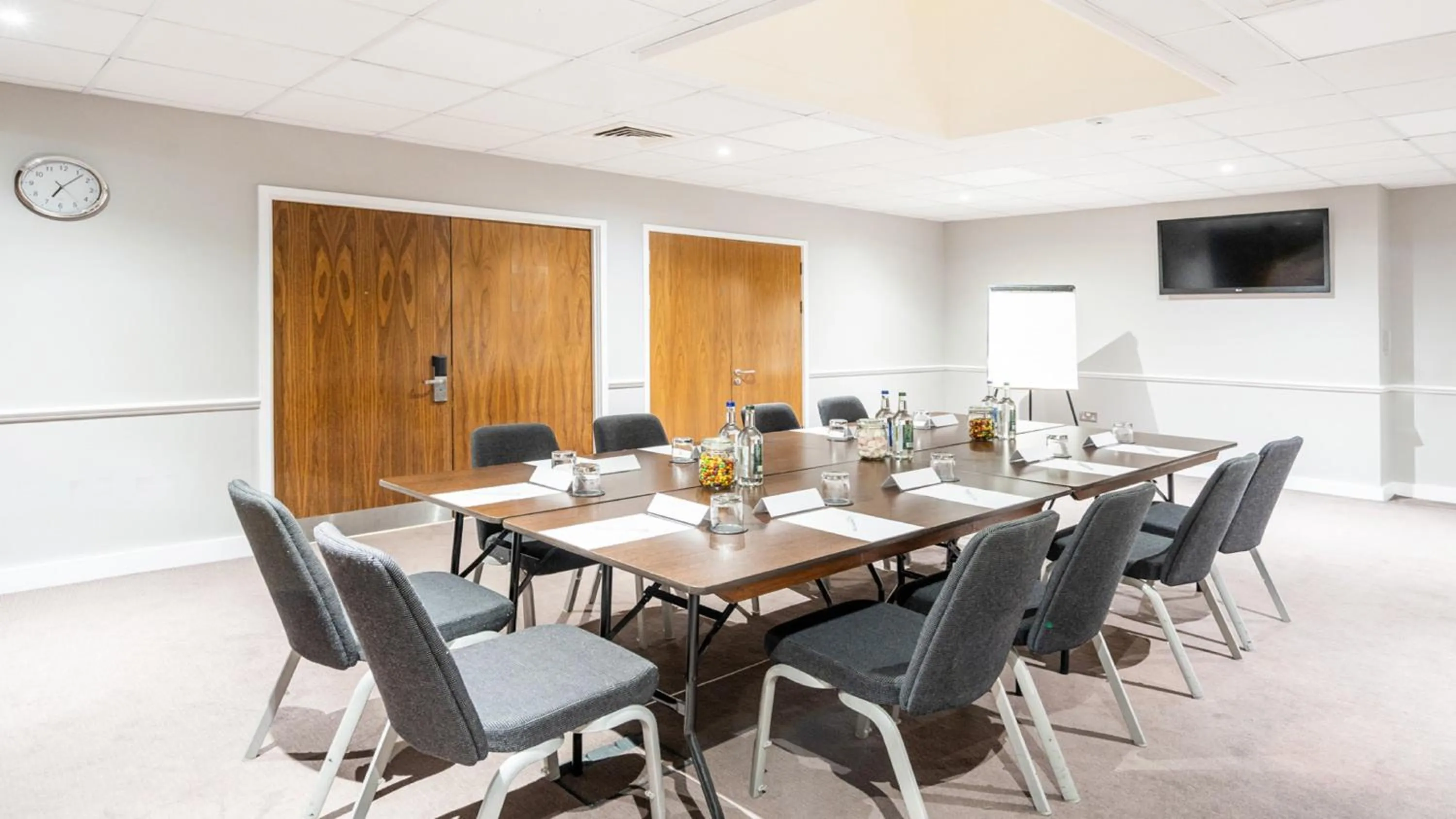 Meeting/conference room in Holiday Inn London Luton Airport by IHG