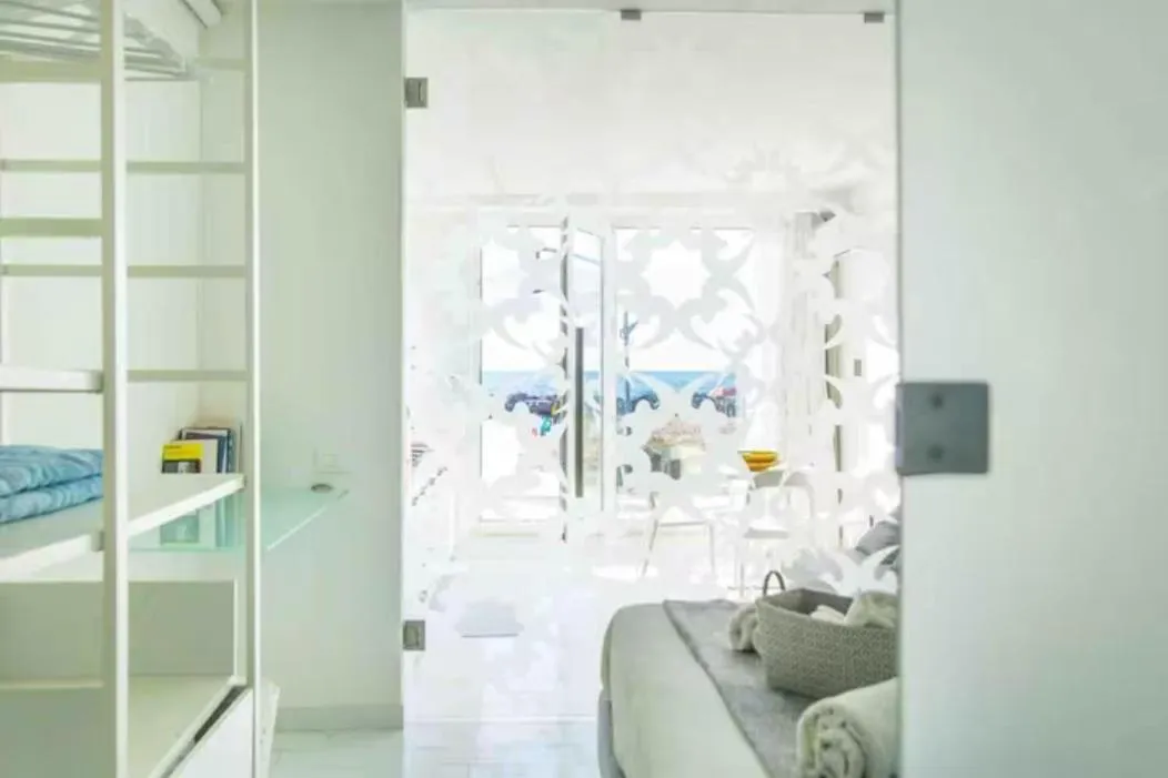 Bed in Amira Beach Villa by Le Dhome Sicily