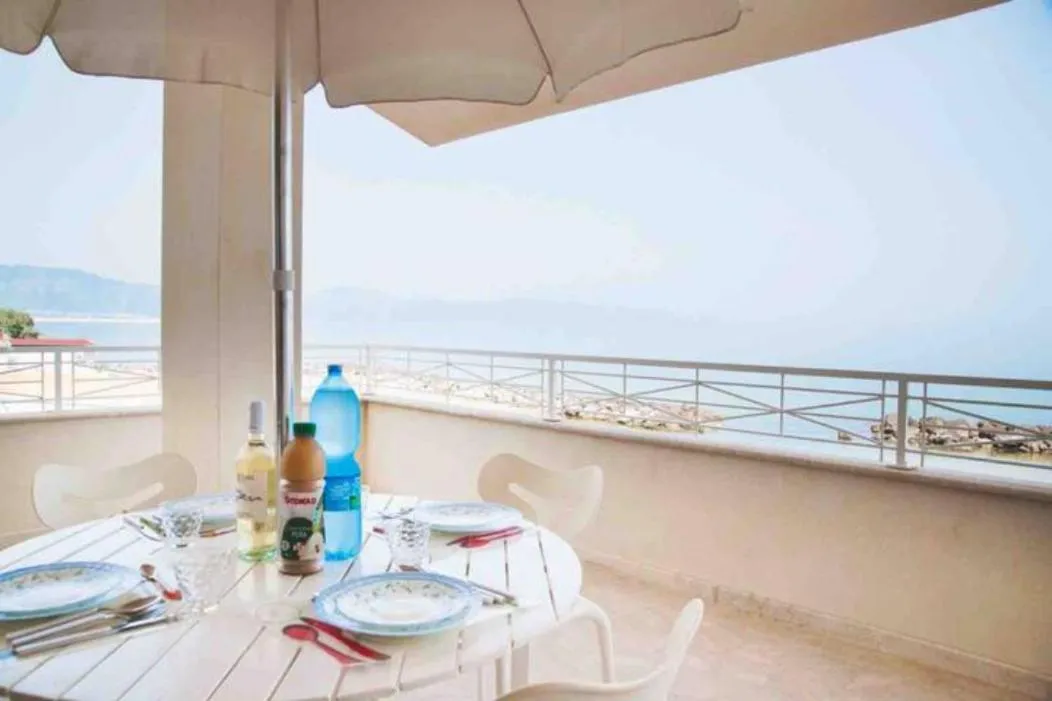 Amira Beach Villa by Le Dhome Sicily