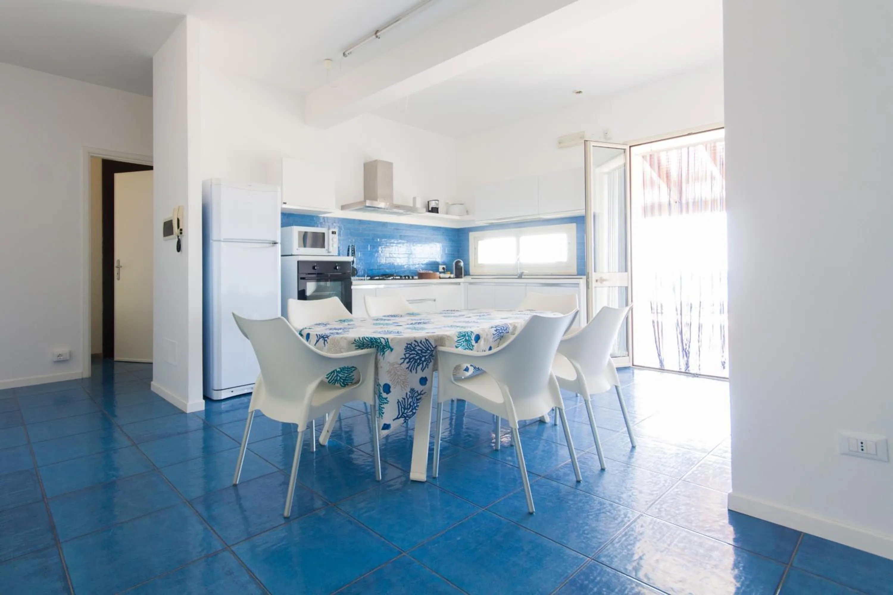 BBQ facilities in Amira Beach Villa by Le Dhome Sicily