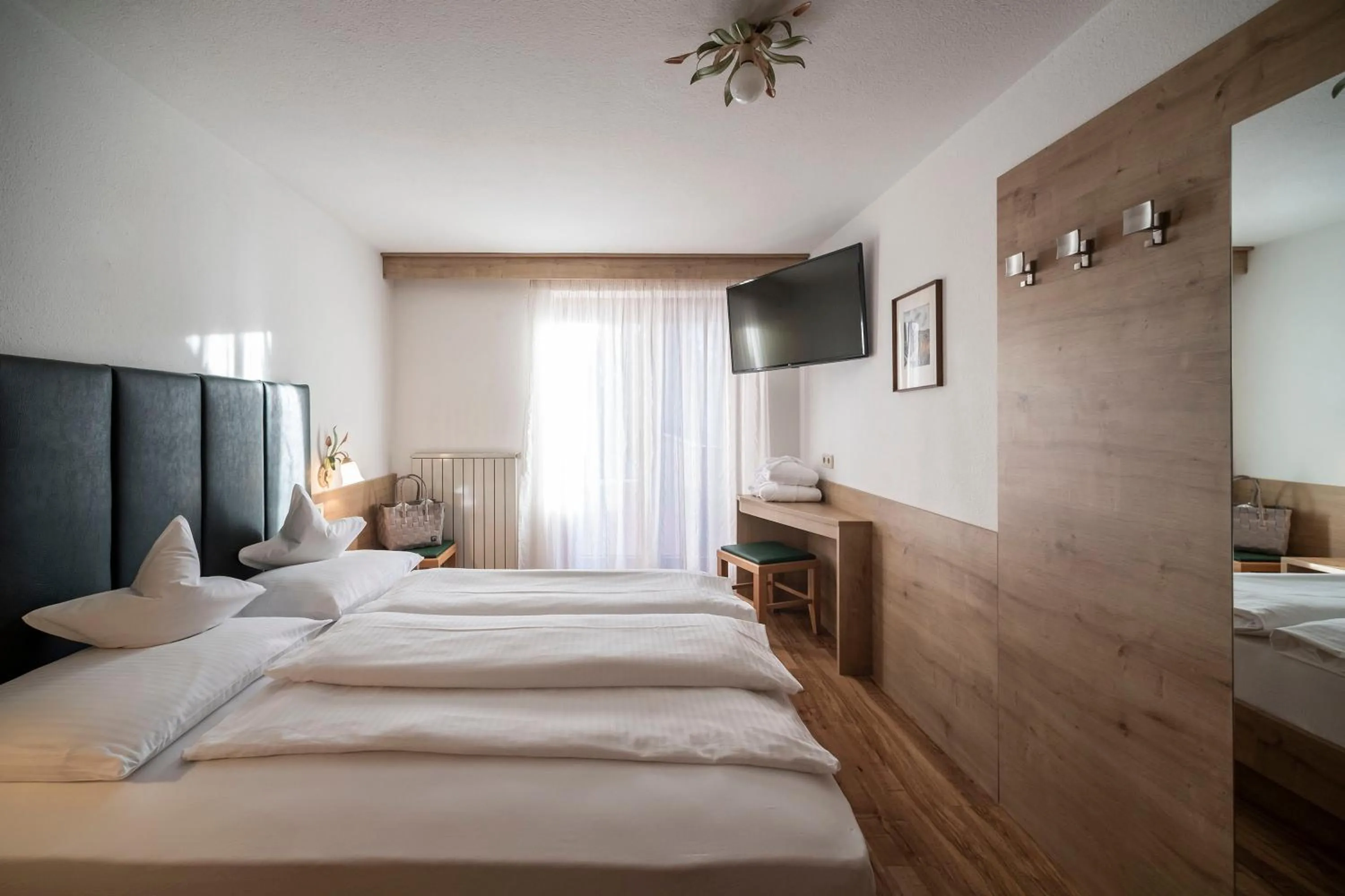 Bed in Plan Murin - Authentic Dolomites Hotel
