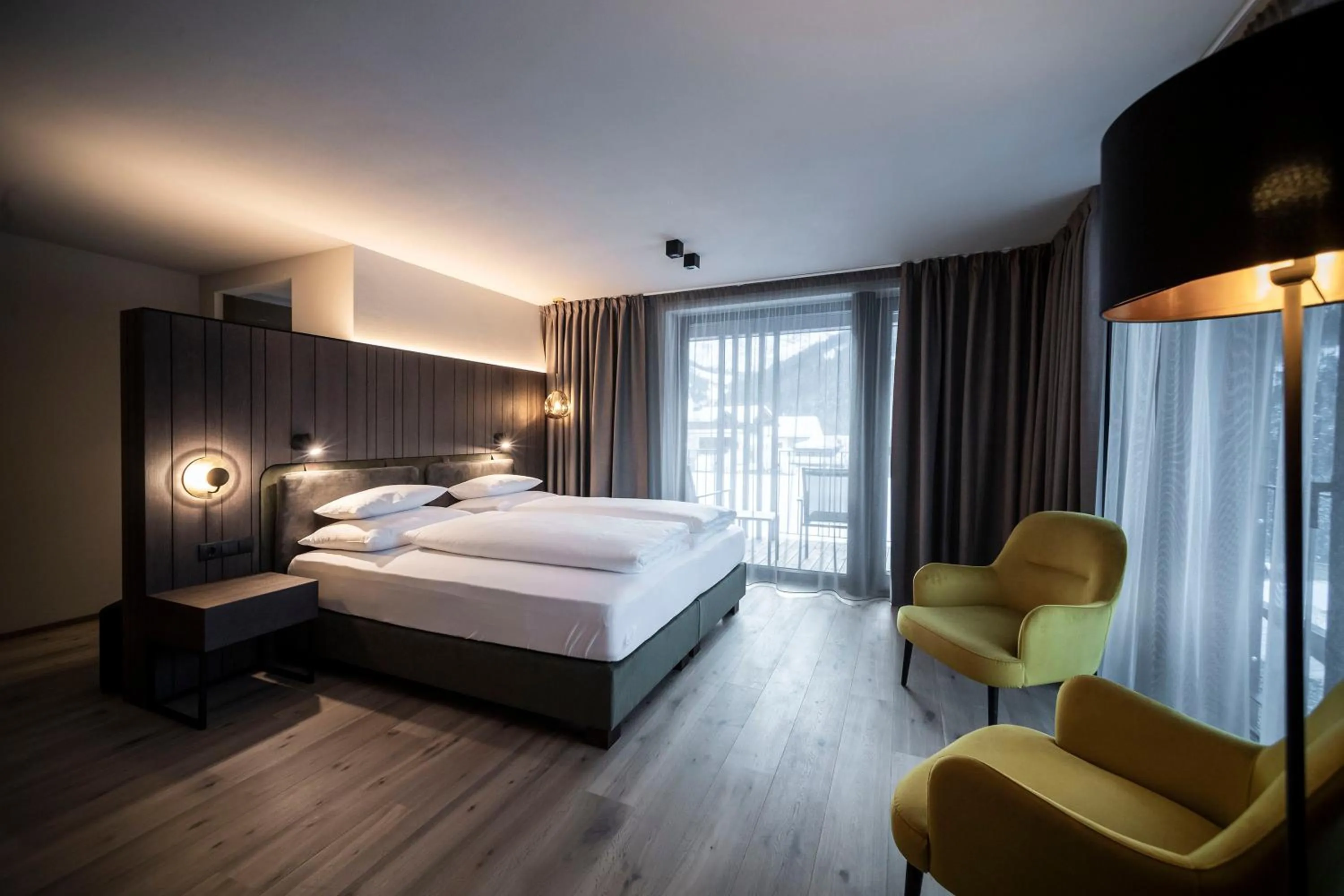 Photo of the whole room, Bed in Plan Murin - Authentic Dolomites Hotel