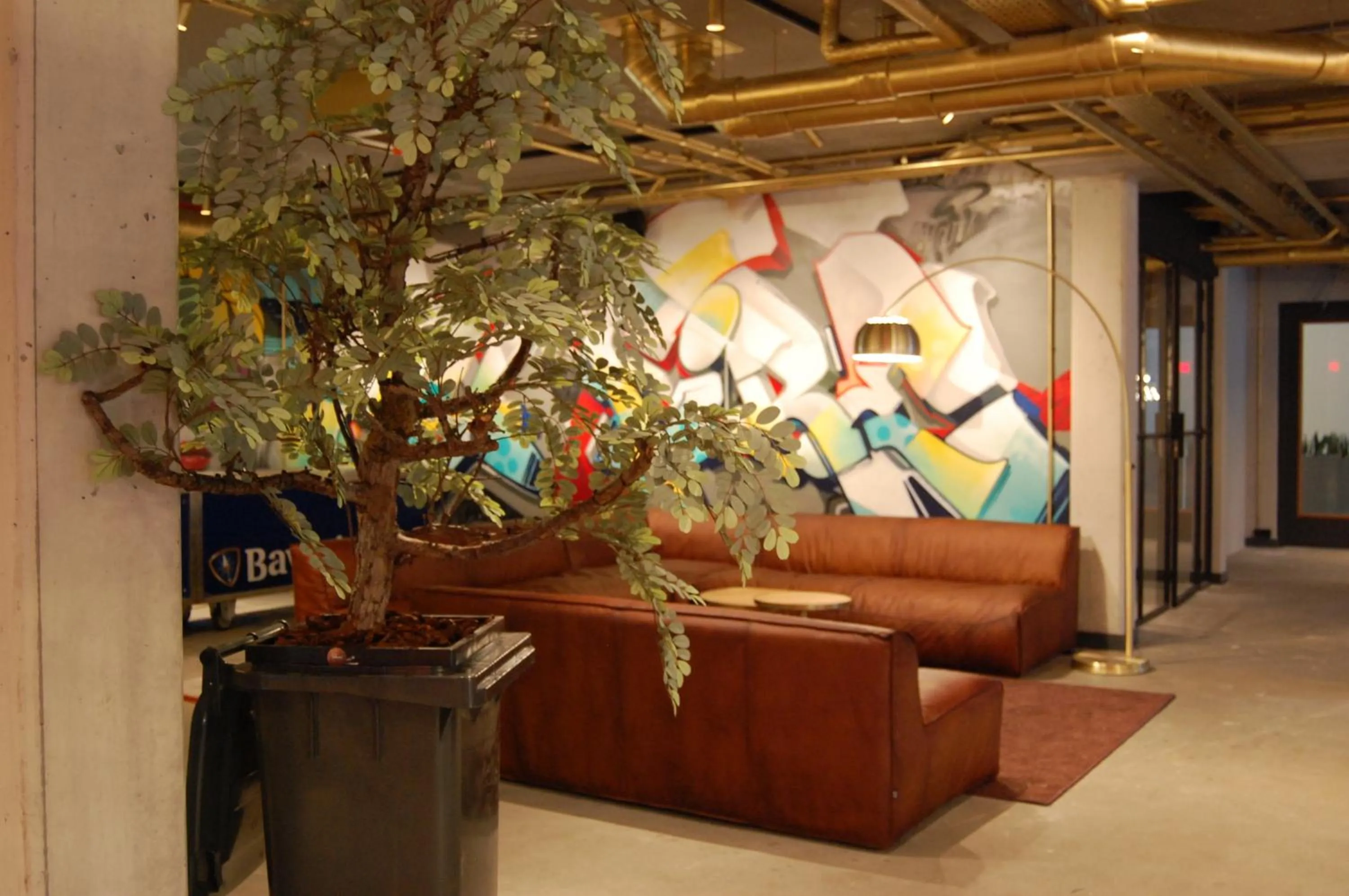 Communal lounge/ TV room in Hotel the Match