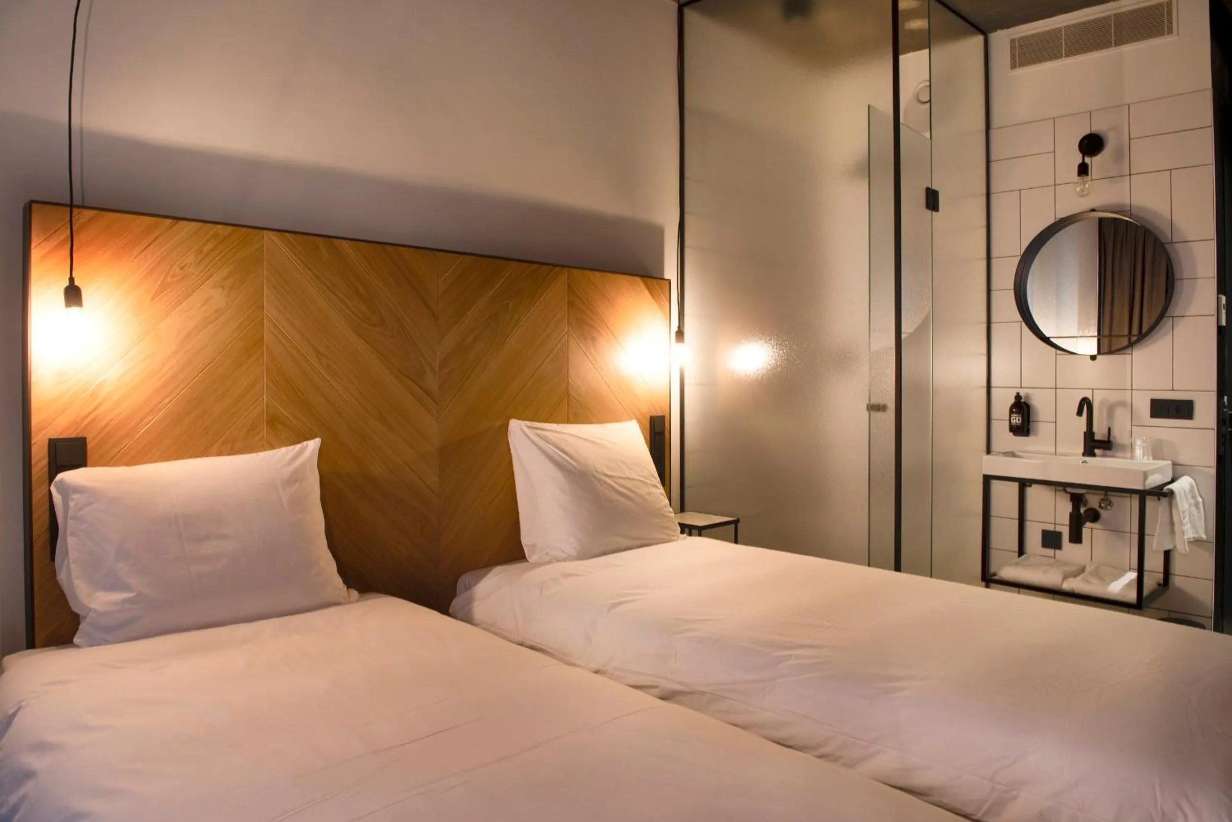 Bed in Hotel the Match