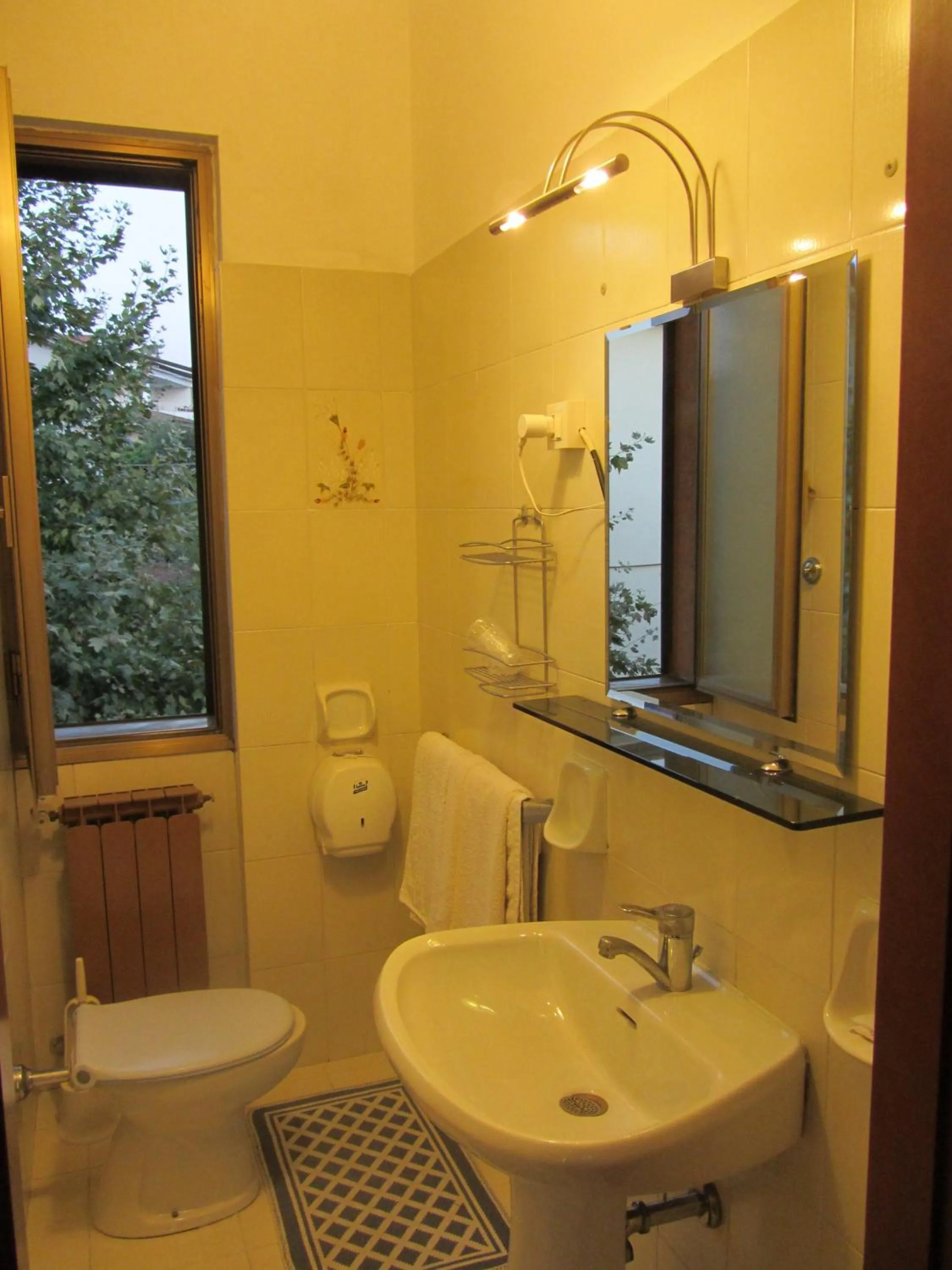 Bathroom in Hotel "Locanda Gaia"