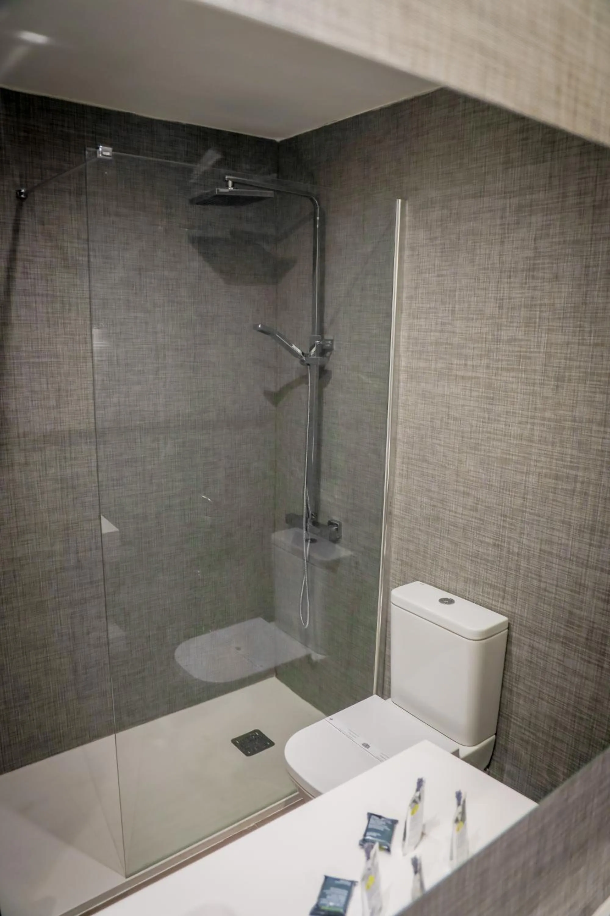 Bathroom in Hotel Lara