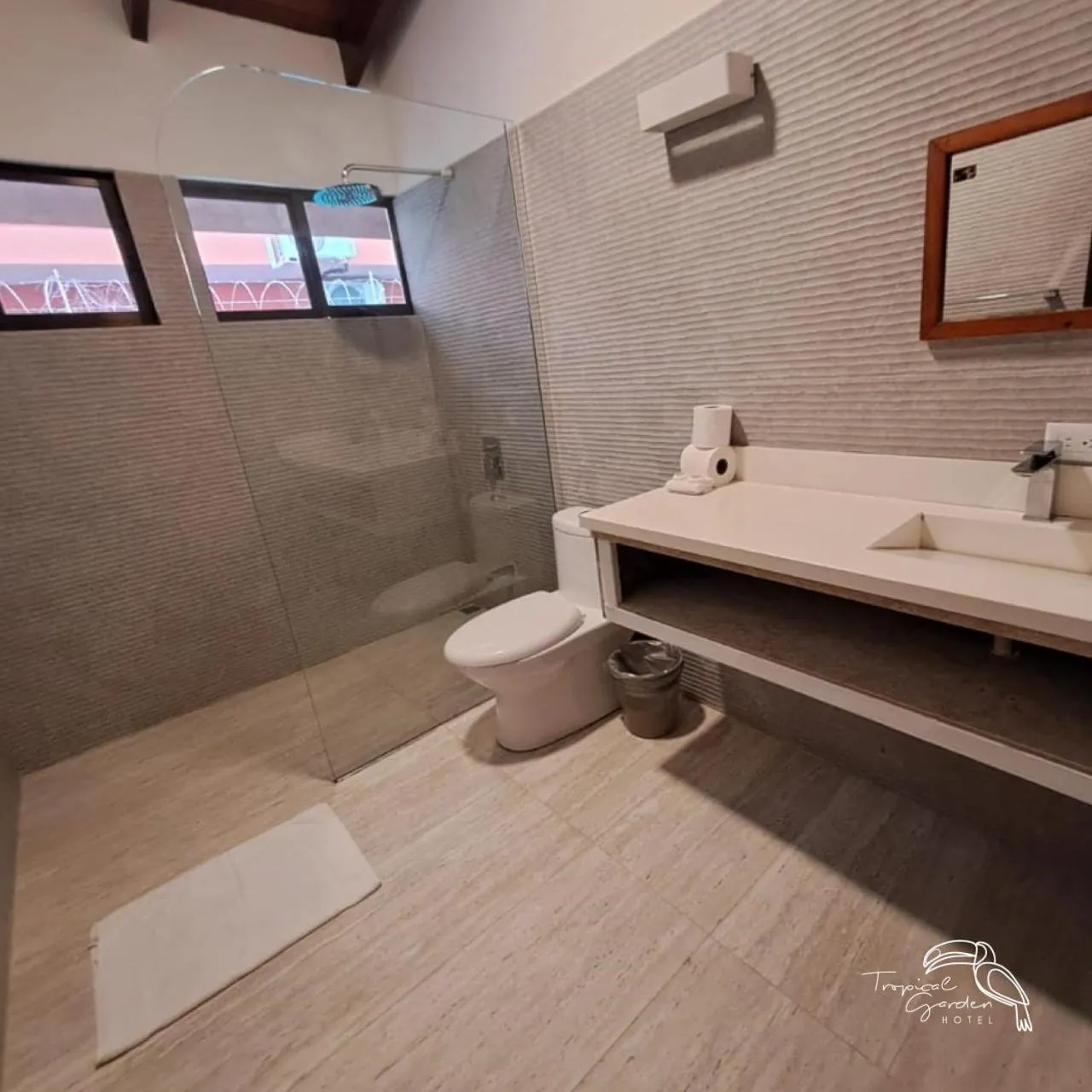 Bathroom in Tropical Garden Hotel