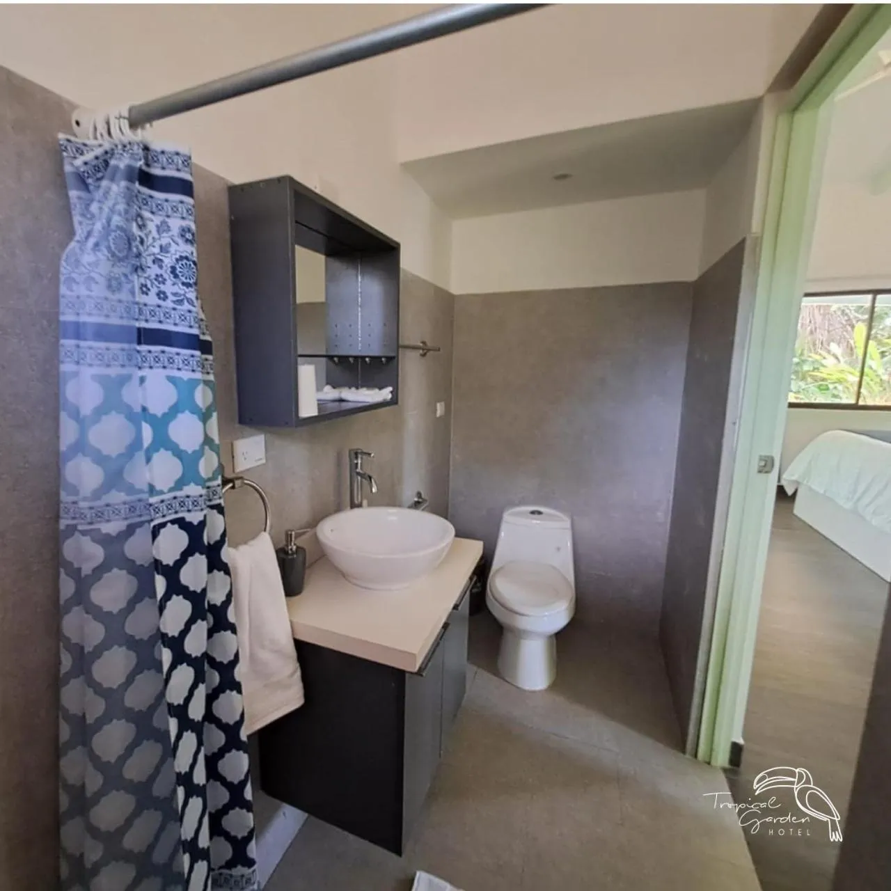 Bathroom in Tropical Garden Hotel