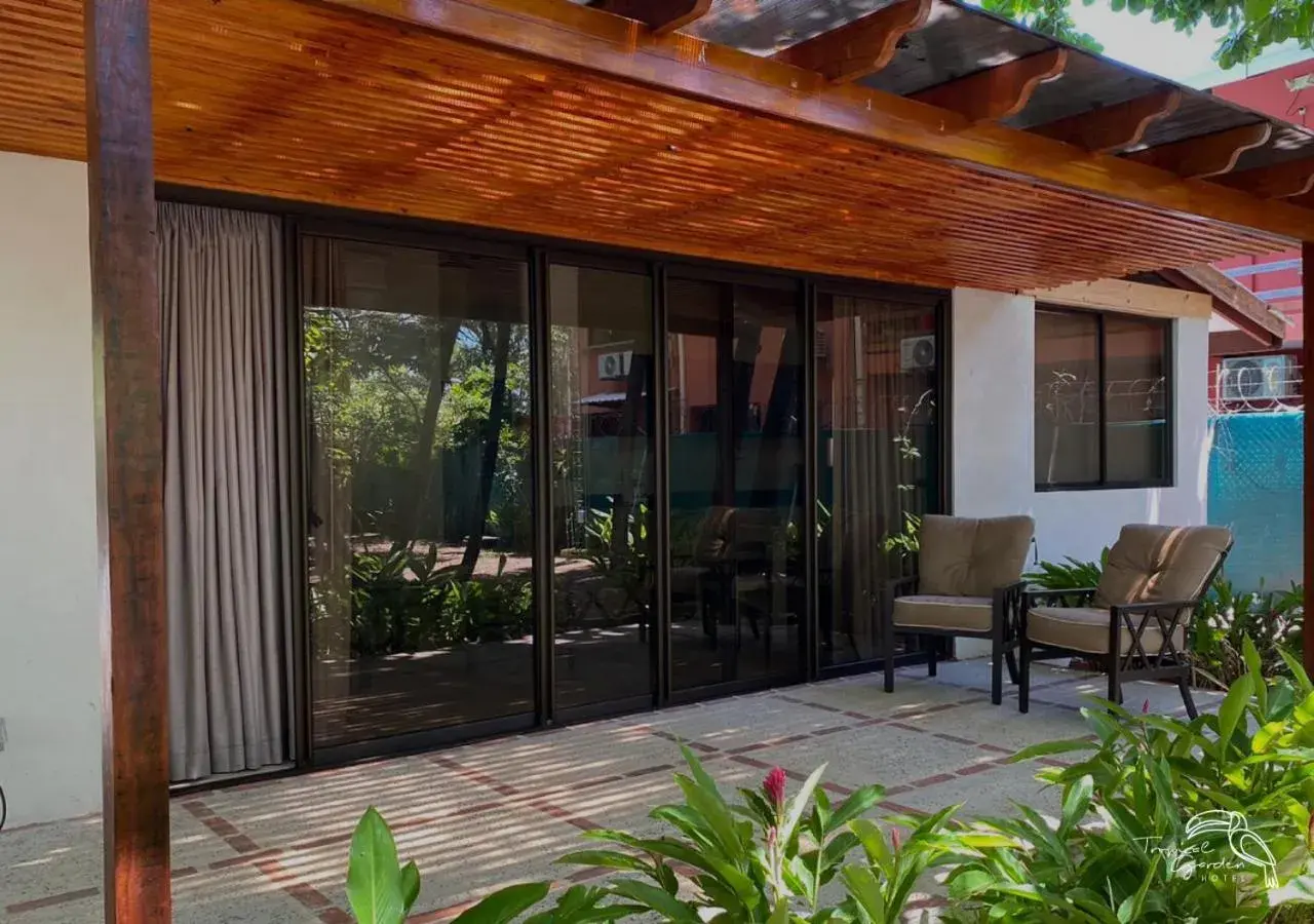 Two-Bedroom House in Tropical Garden Hotel Two-Bedroom House in Tropical Garden Hotel