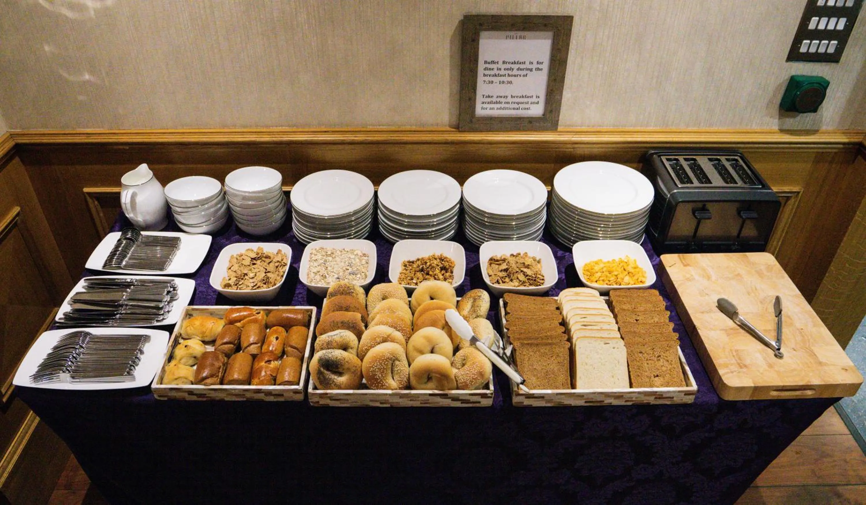 Breakfast in The Pillar Hotel