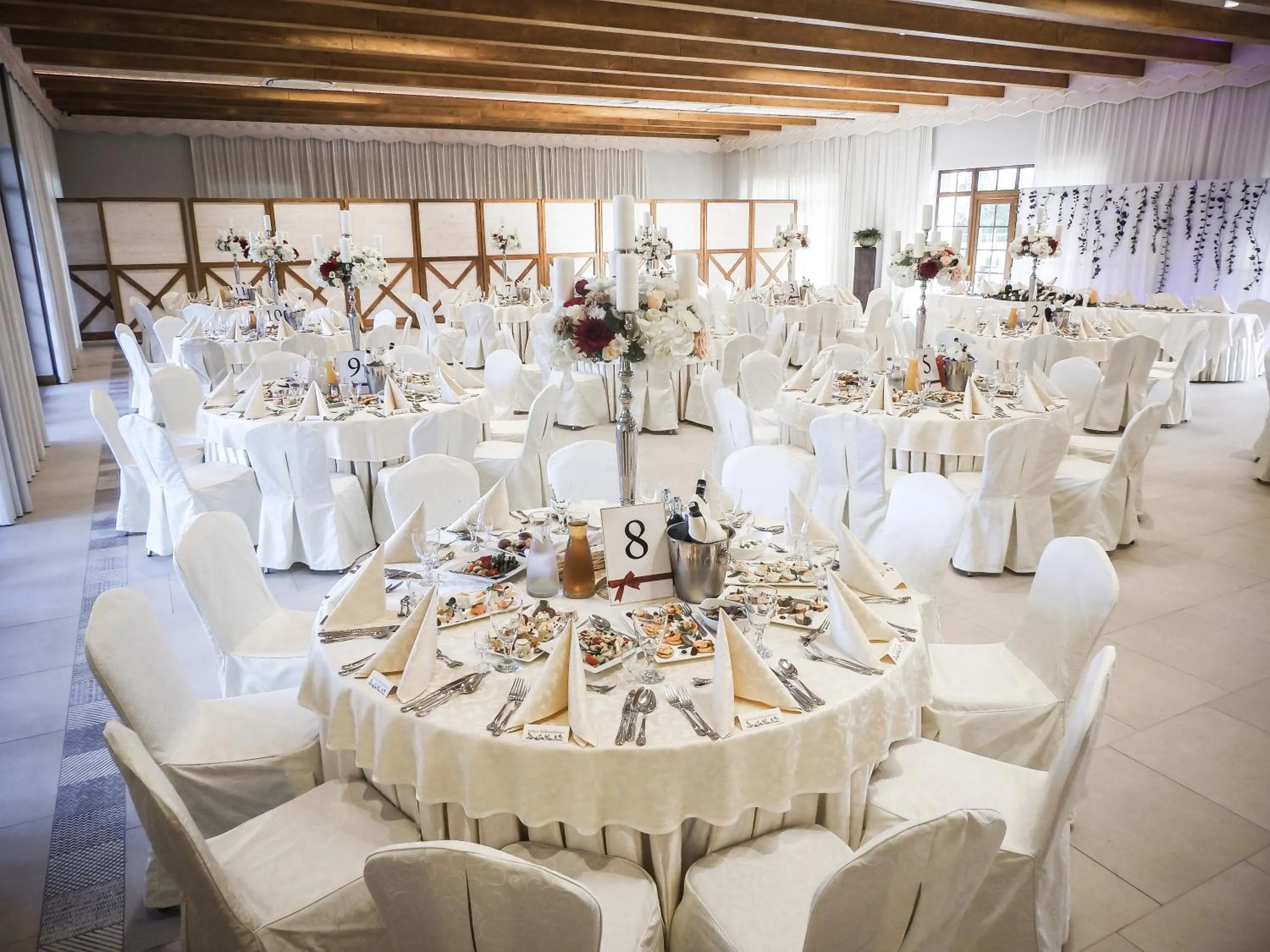 Restaurant/places to eat in Hotel Nowa Holandia