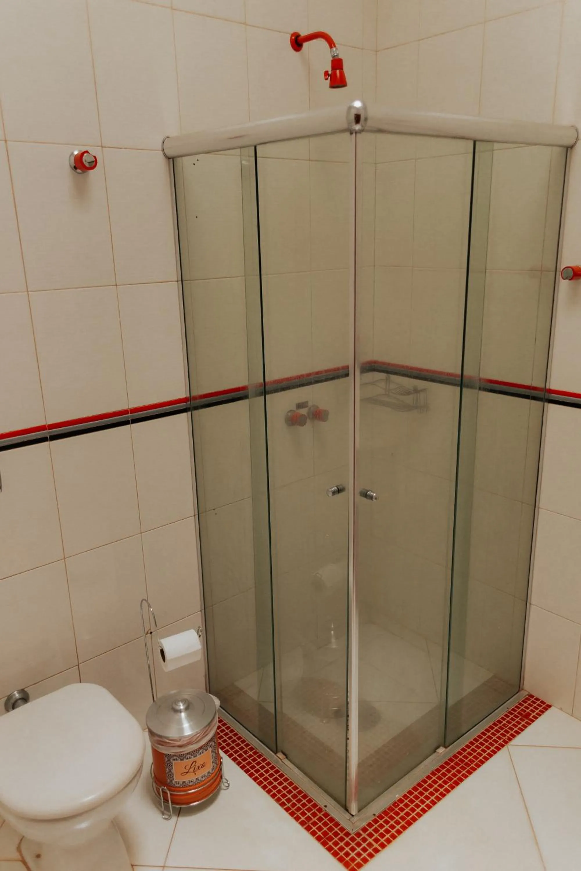 Hotel Pousada Chalé das Flores