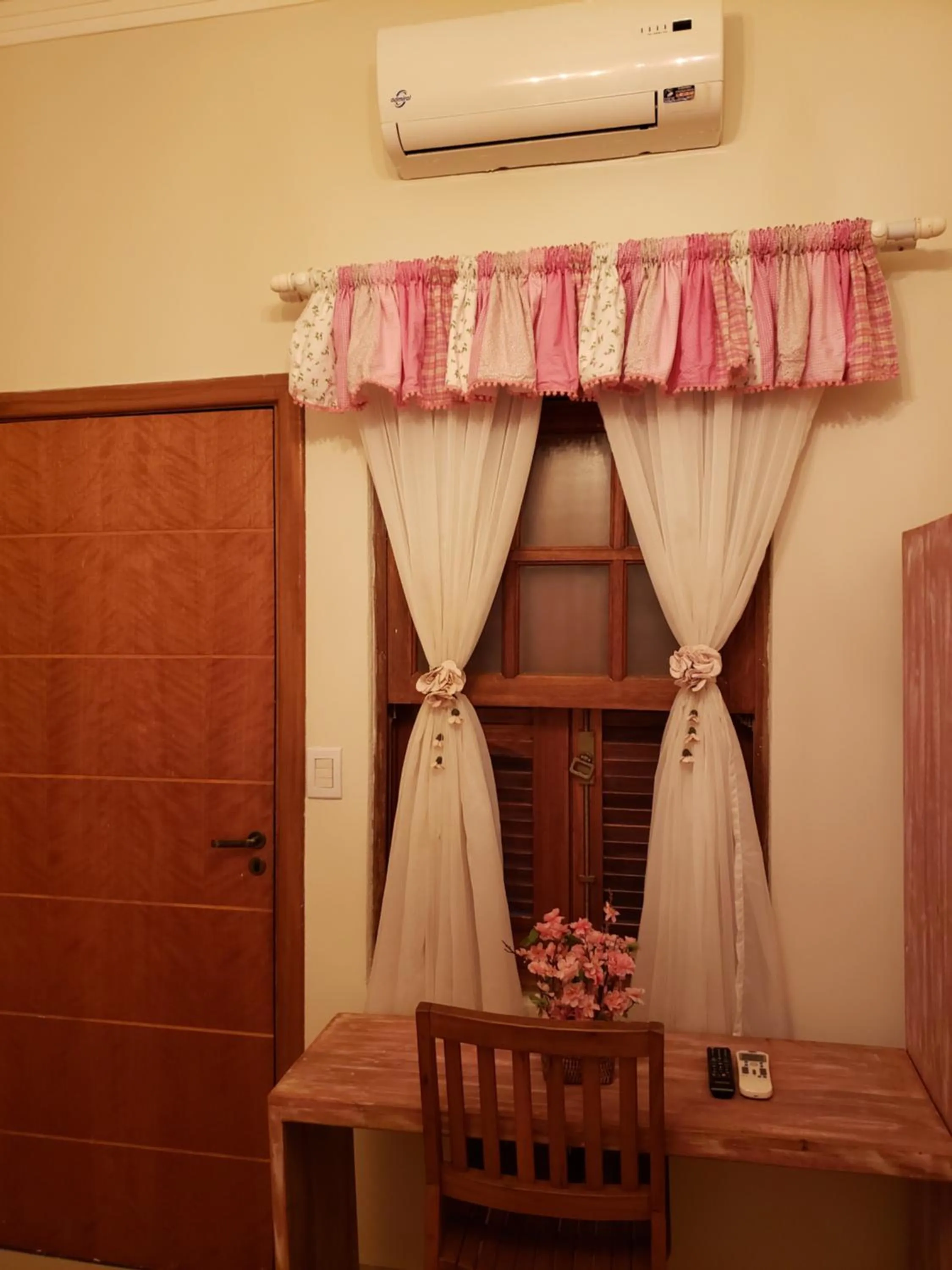 Hotel Pousada Chalé das Flores