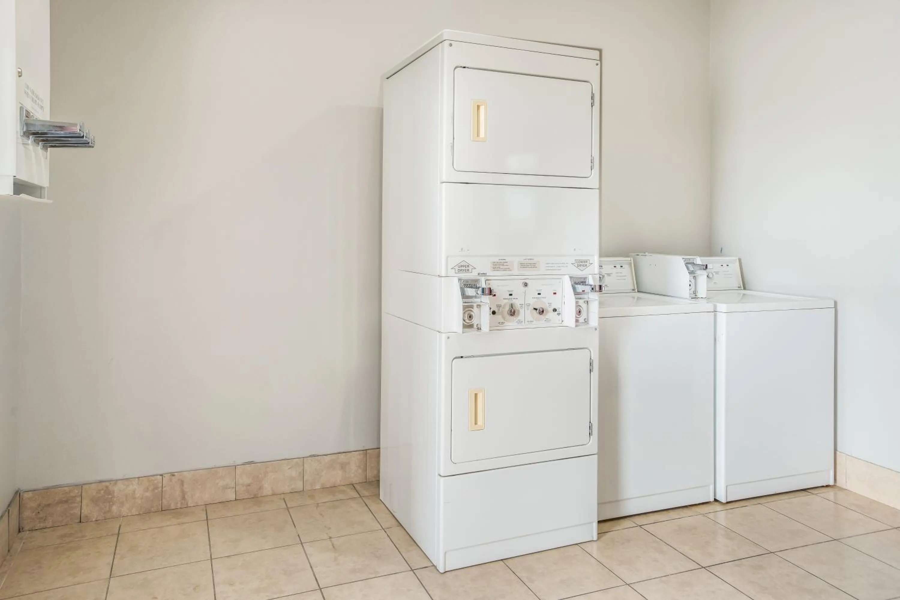 laundry in Red Roof Inn & Suites Lake Charles