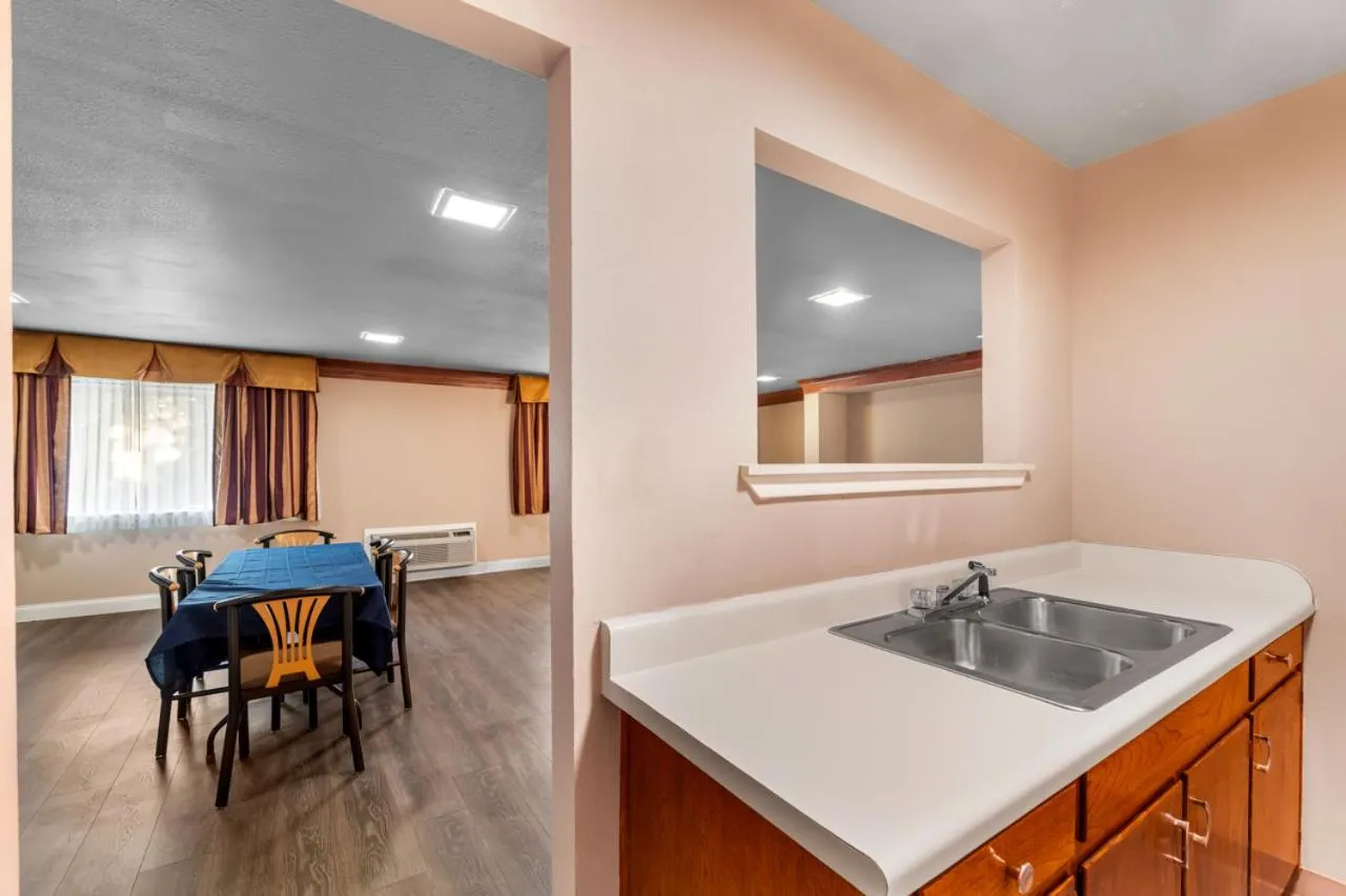 Meeting/conference room in Scottish Inns - Decatur