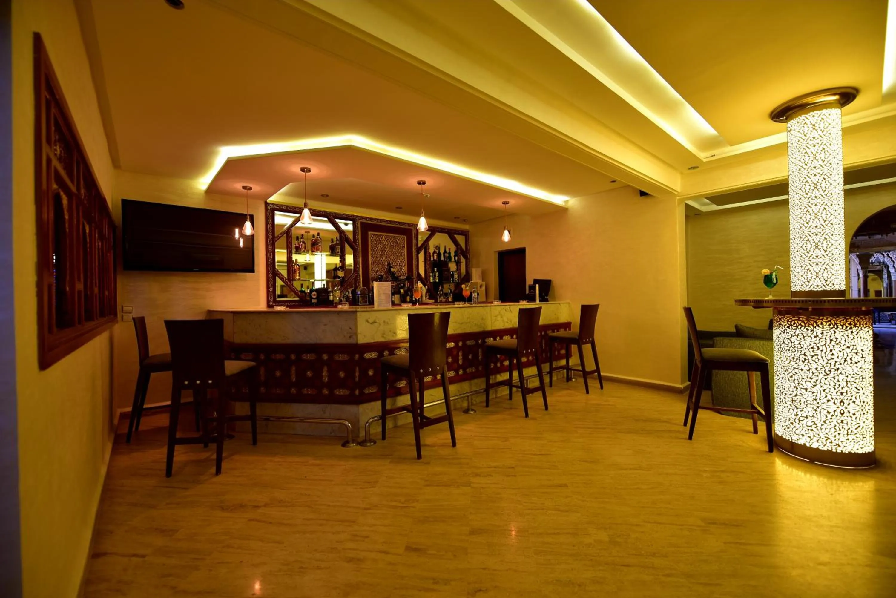 Lounge or bar in Hôtel Fès Inn & SPA