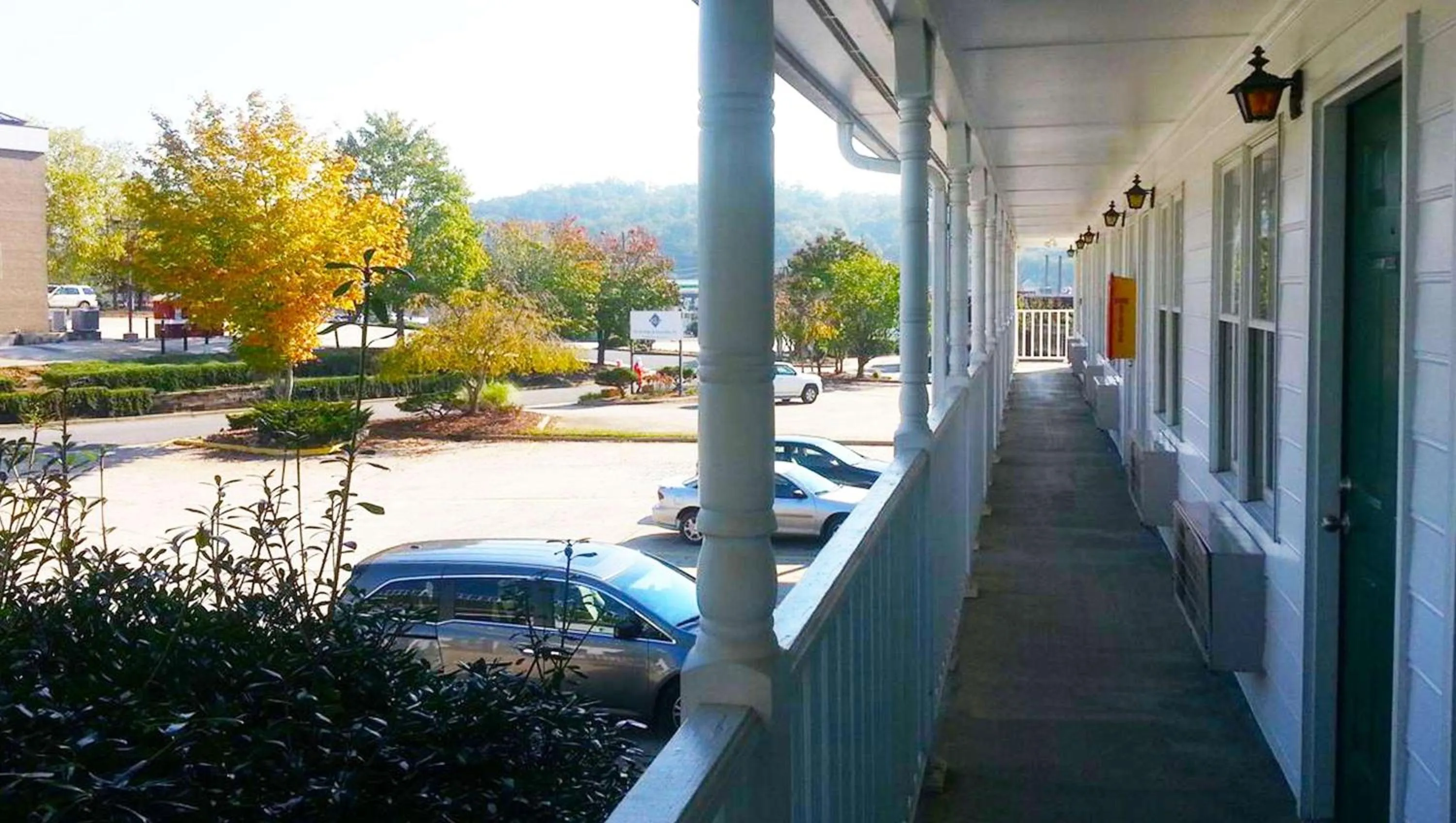 Property building in Stratford Motor Inn East Ellijay