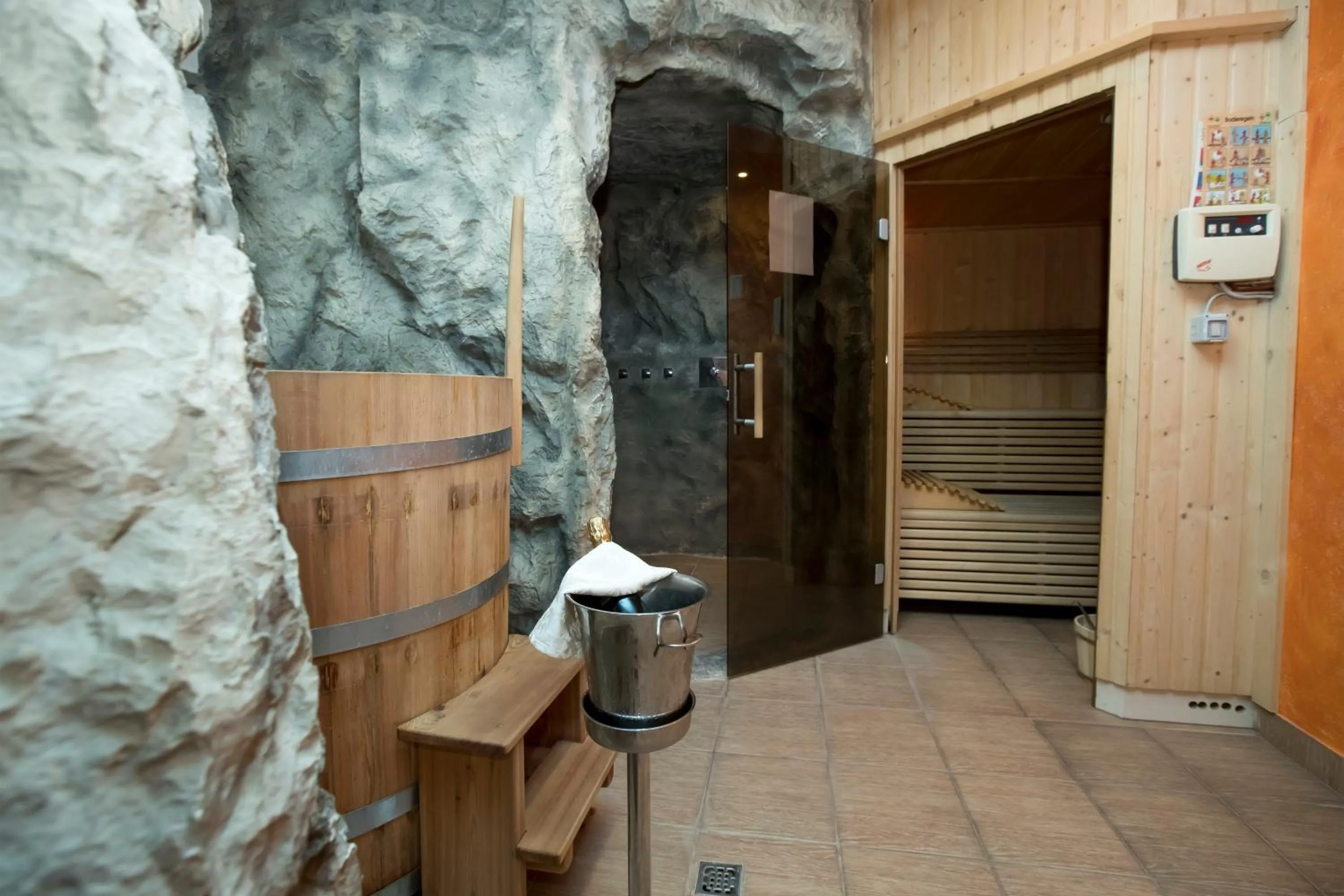 Property building in Art Hotel Kristal