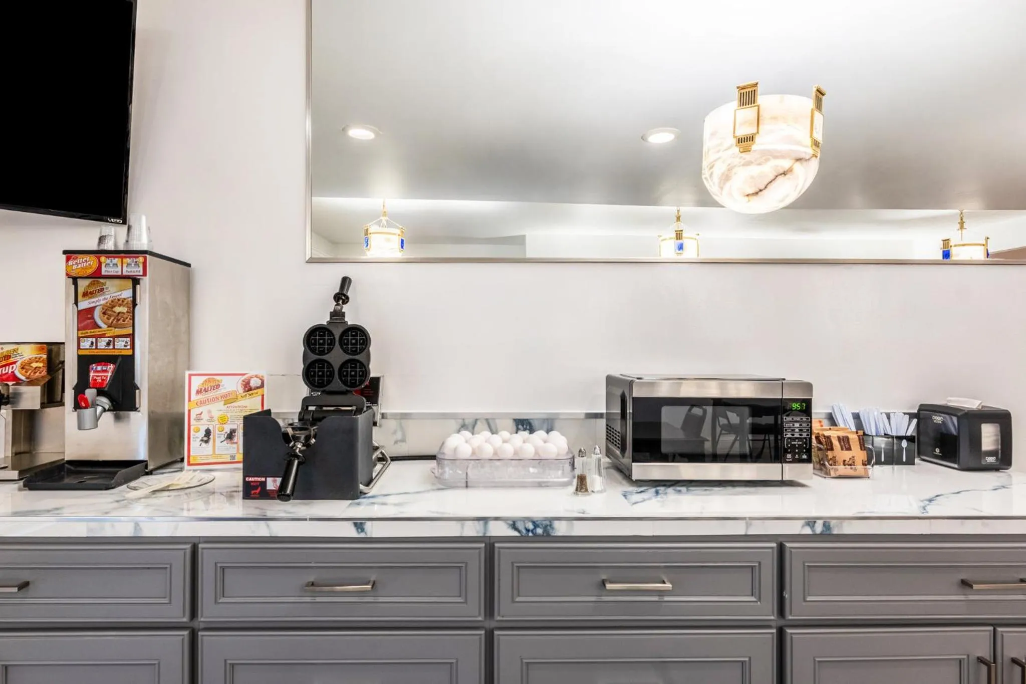 Breakfast in Red Roof Inn Yuba City Bonanza - Marysville