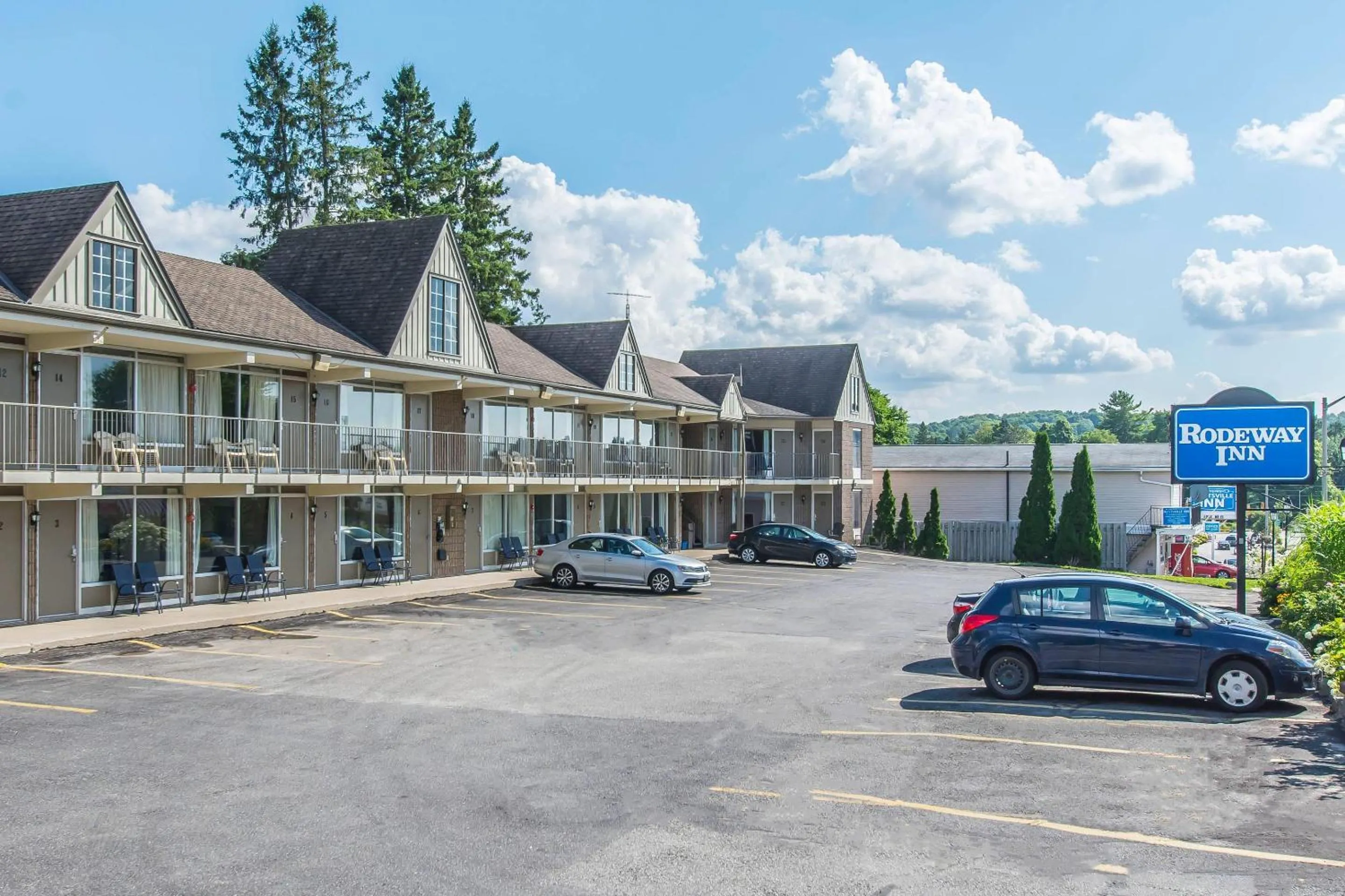 Property building in Rodeway Inn King William