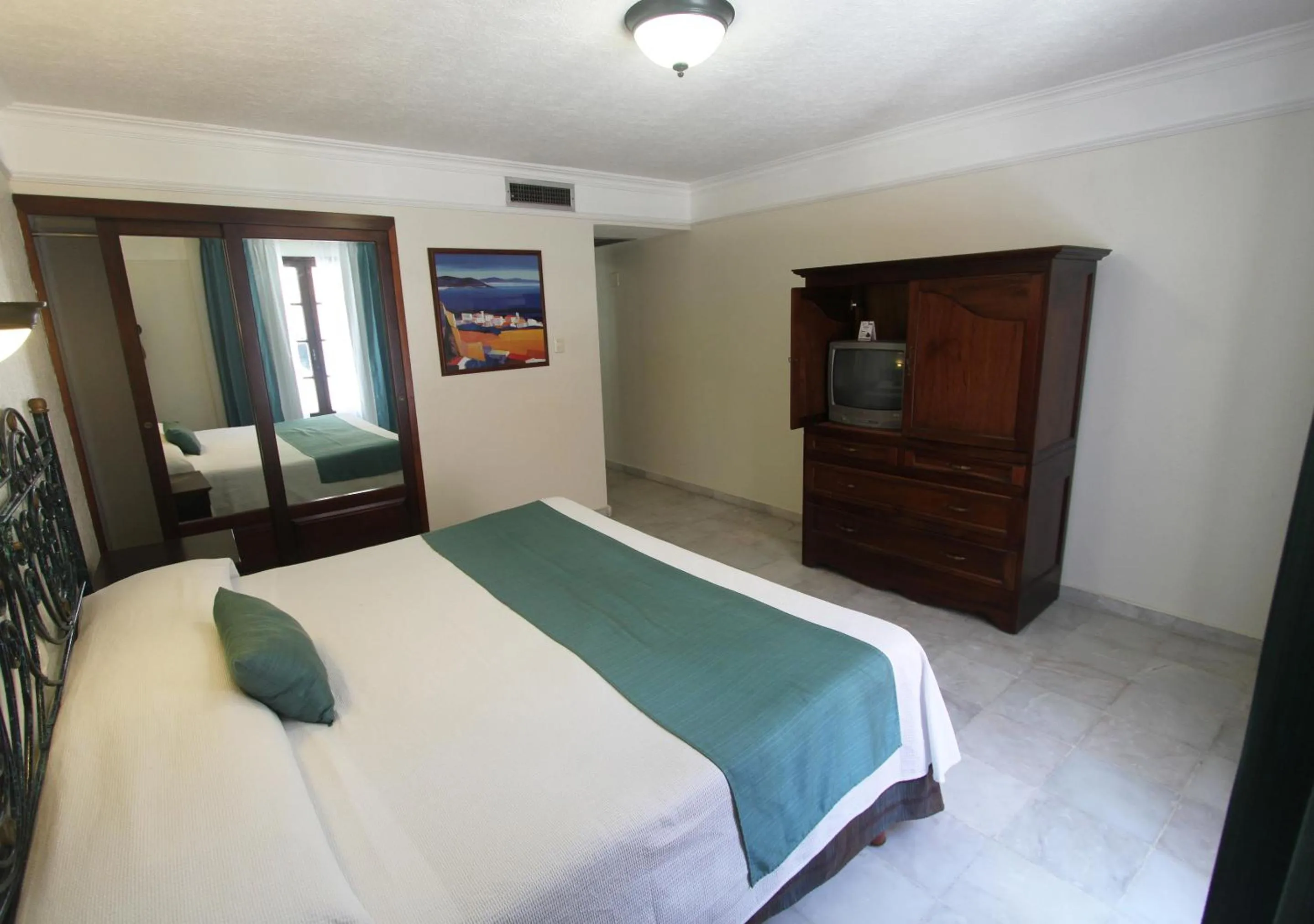 Bed in Hotel Francis Drake