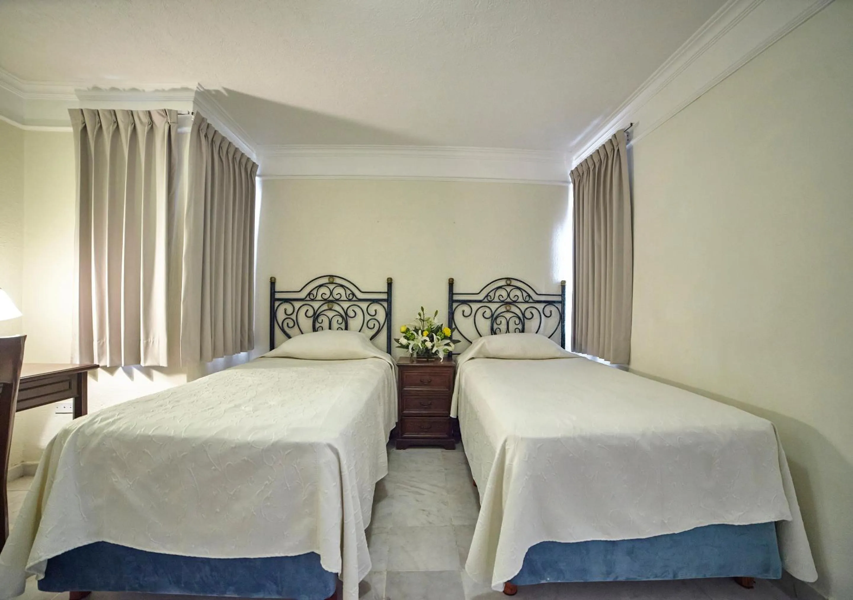 Bed in Hotel Francis Drake