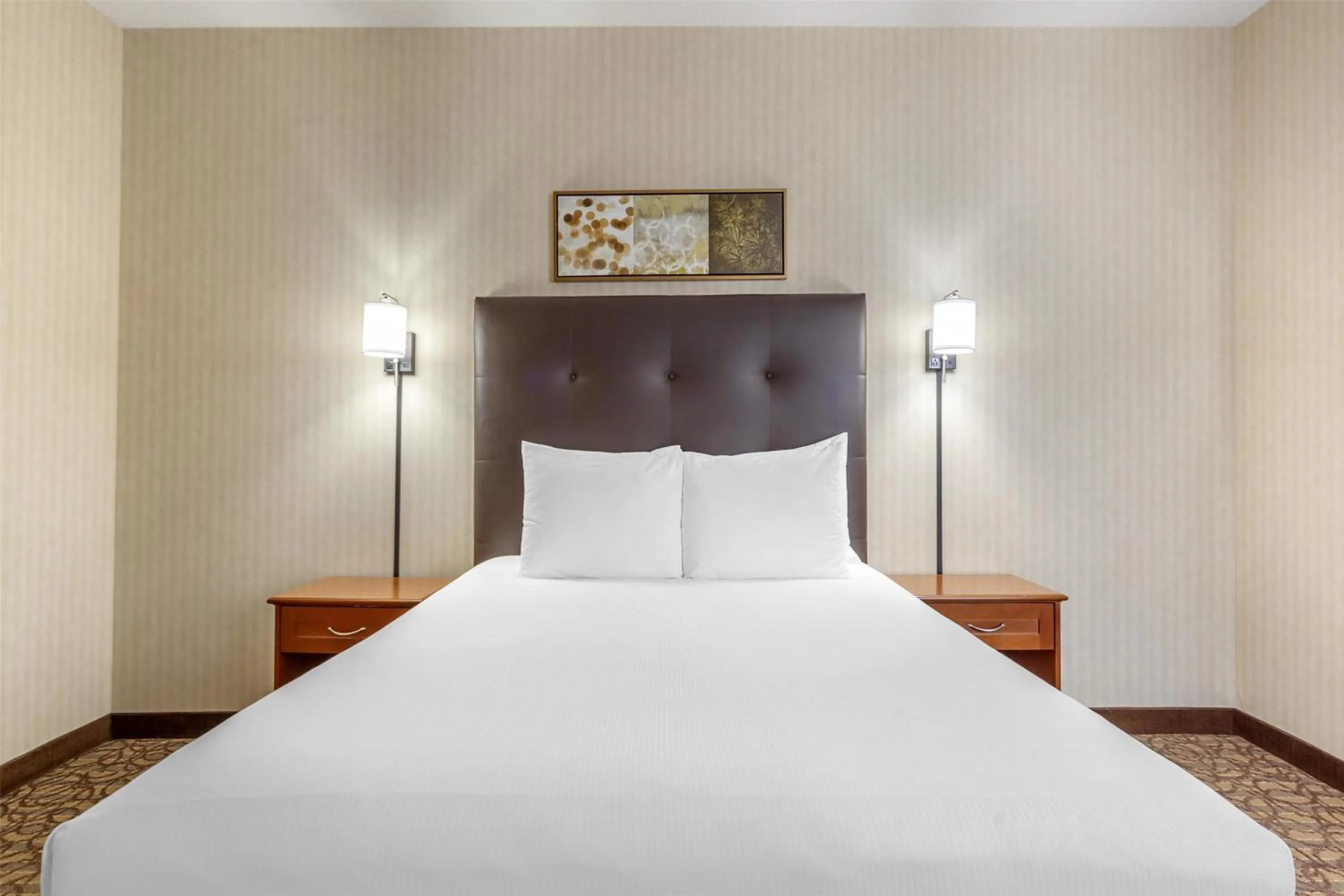 Bedroom, Bed in Best Western Cold Lake Inn